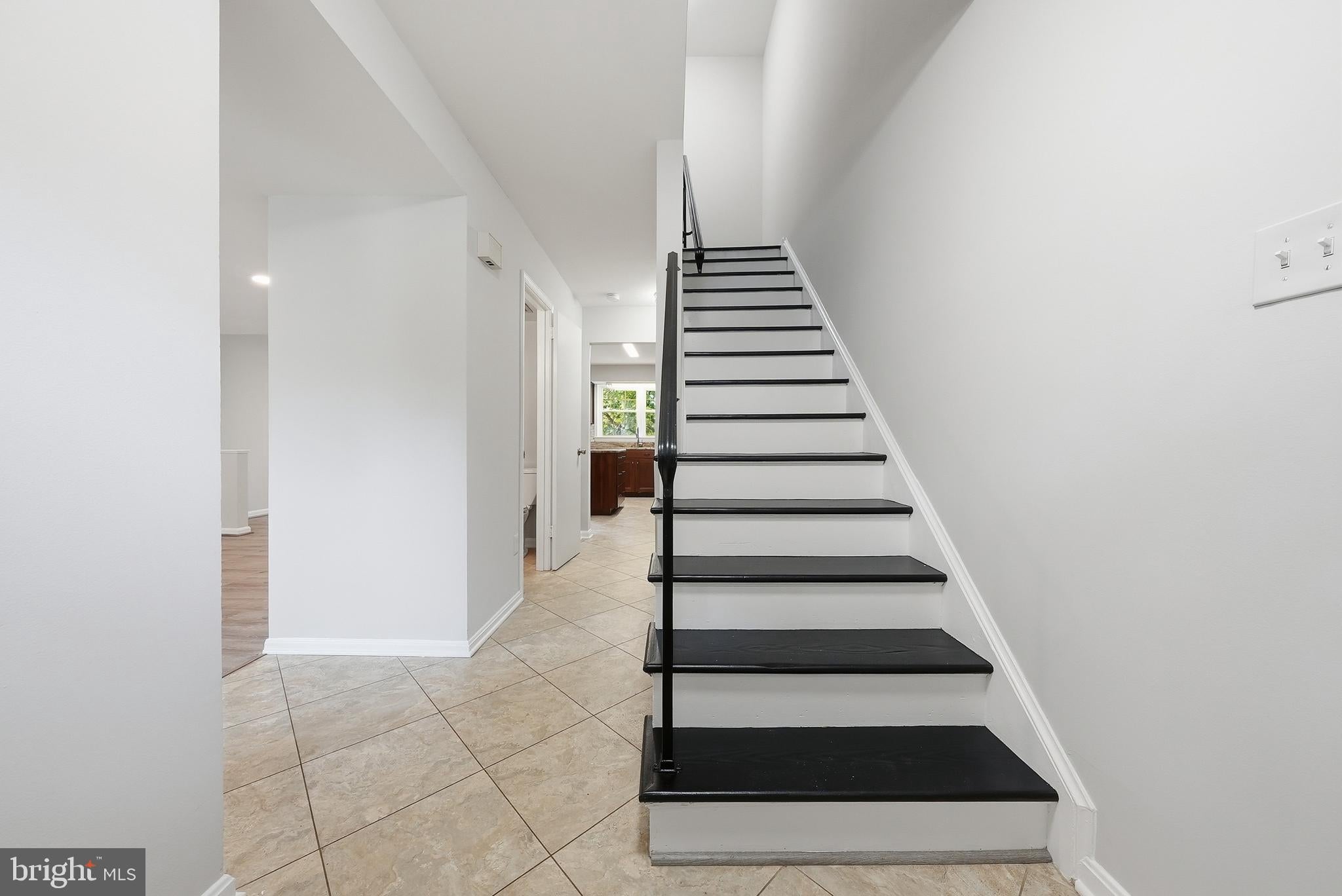 2816 BALLIETT COURT