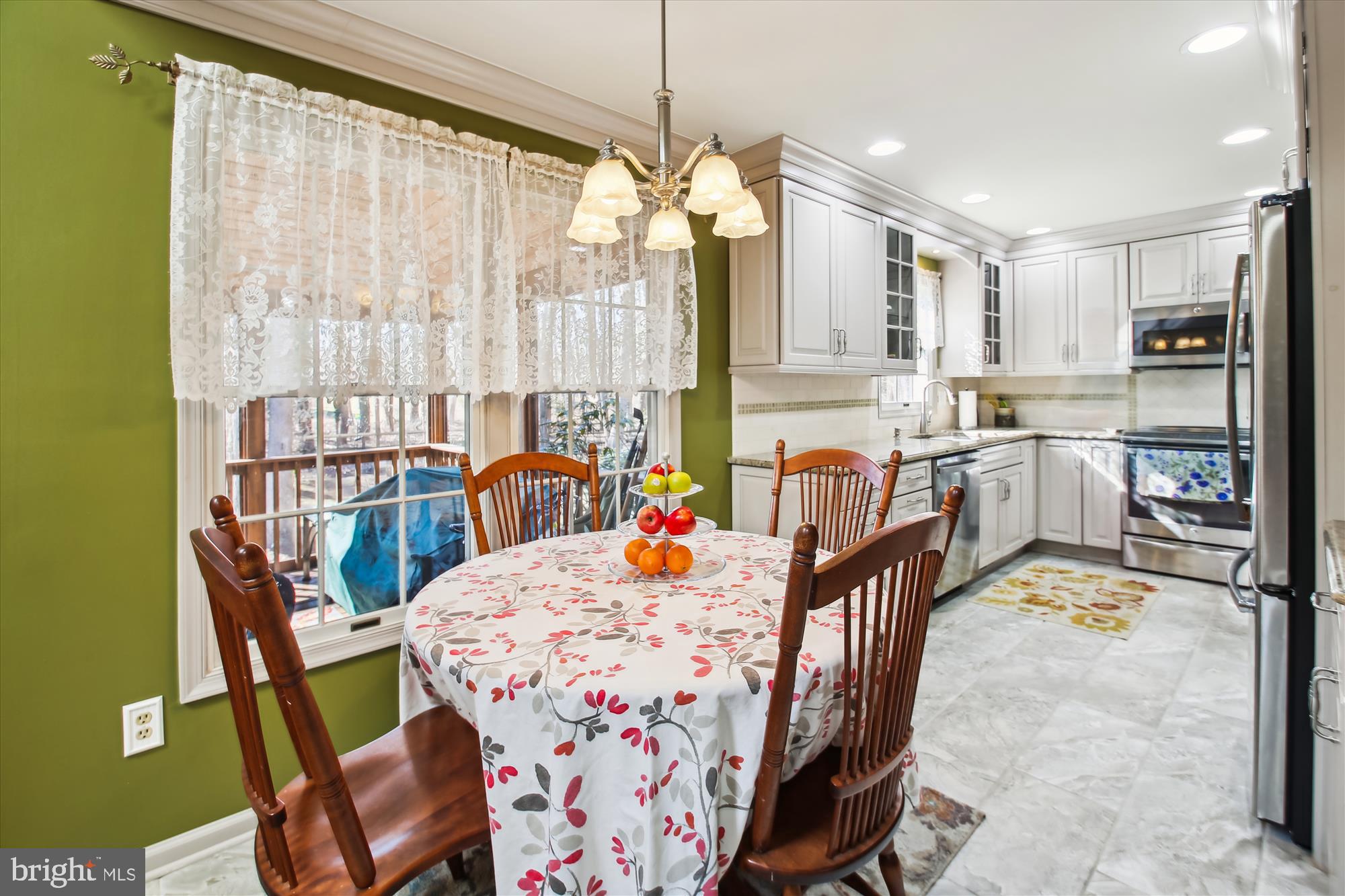 HUNT MEADOW - Residential