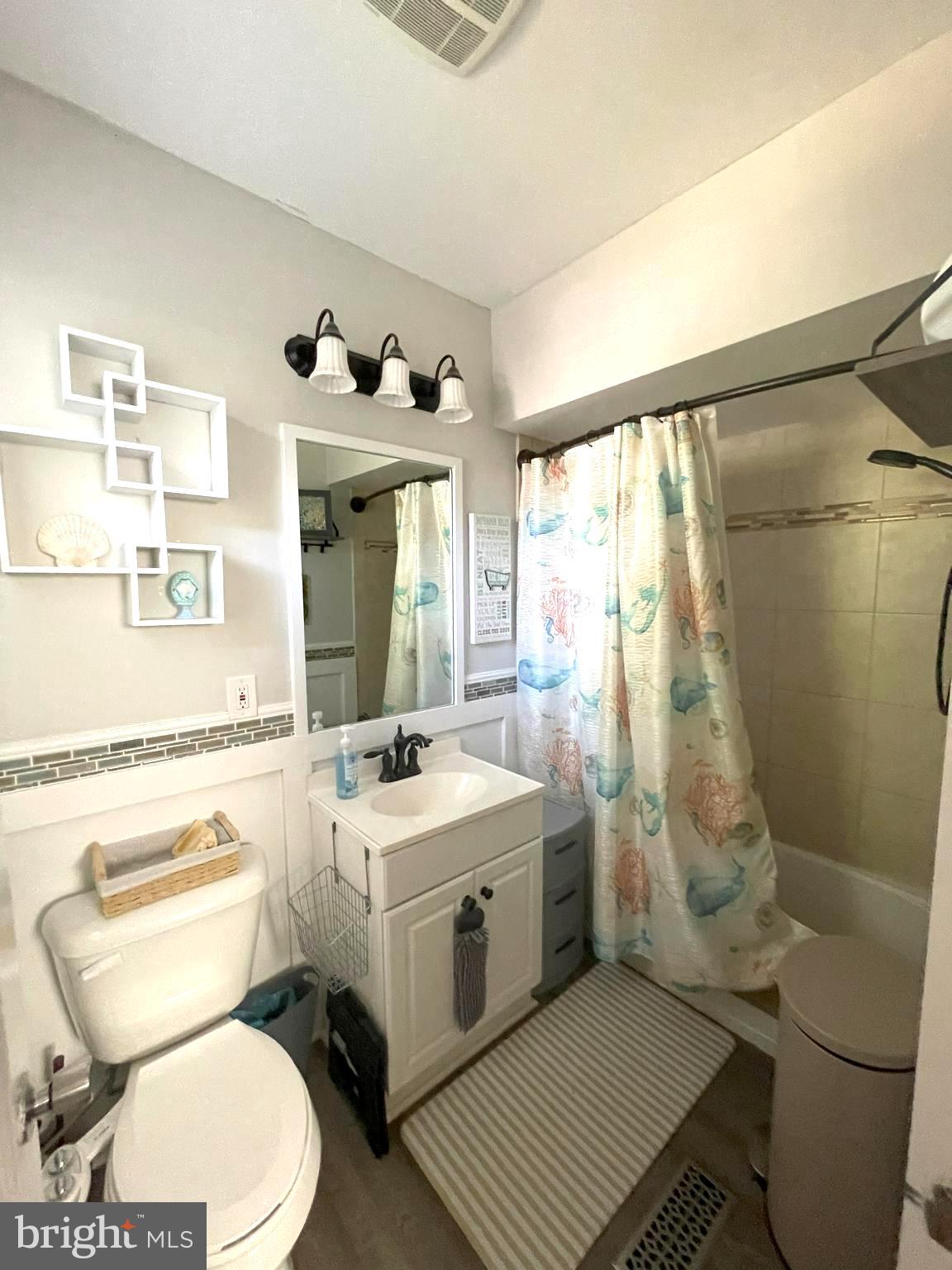 NO SUBDIVISION - Residential Lease