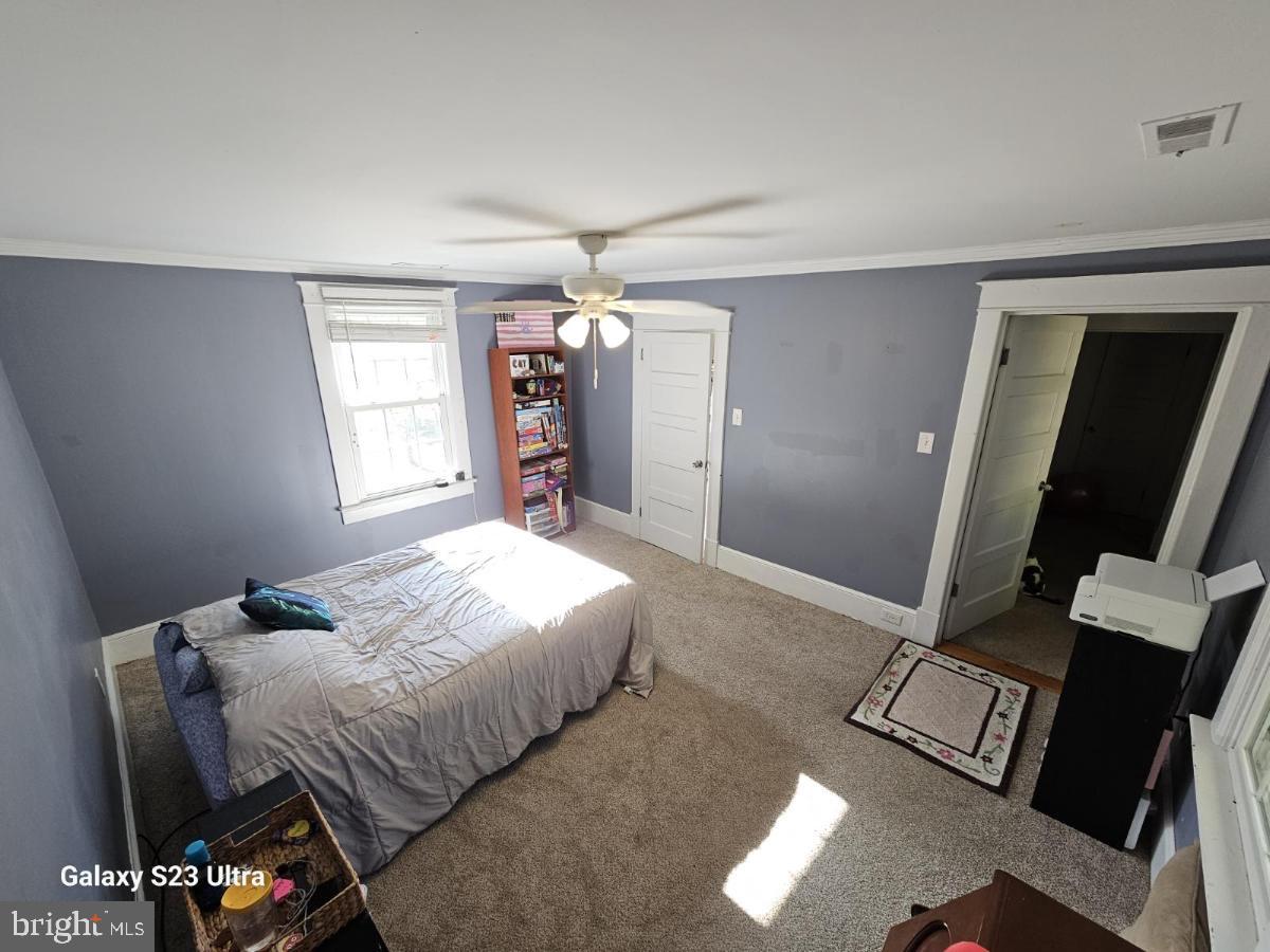 NO SUBDIVISION - Residential Lease