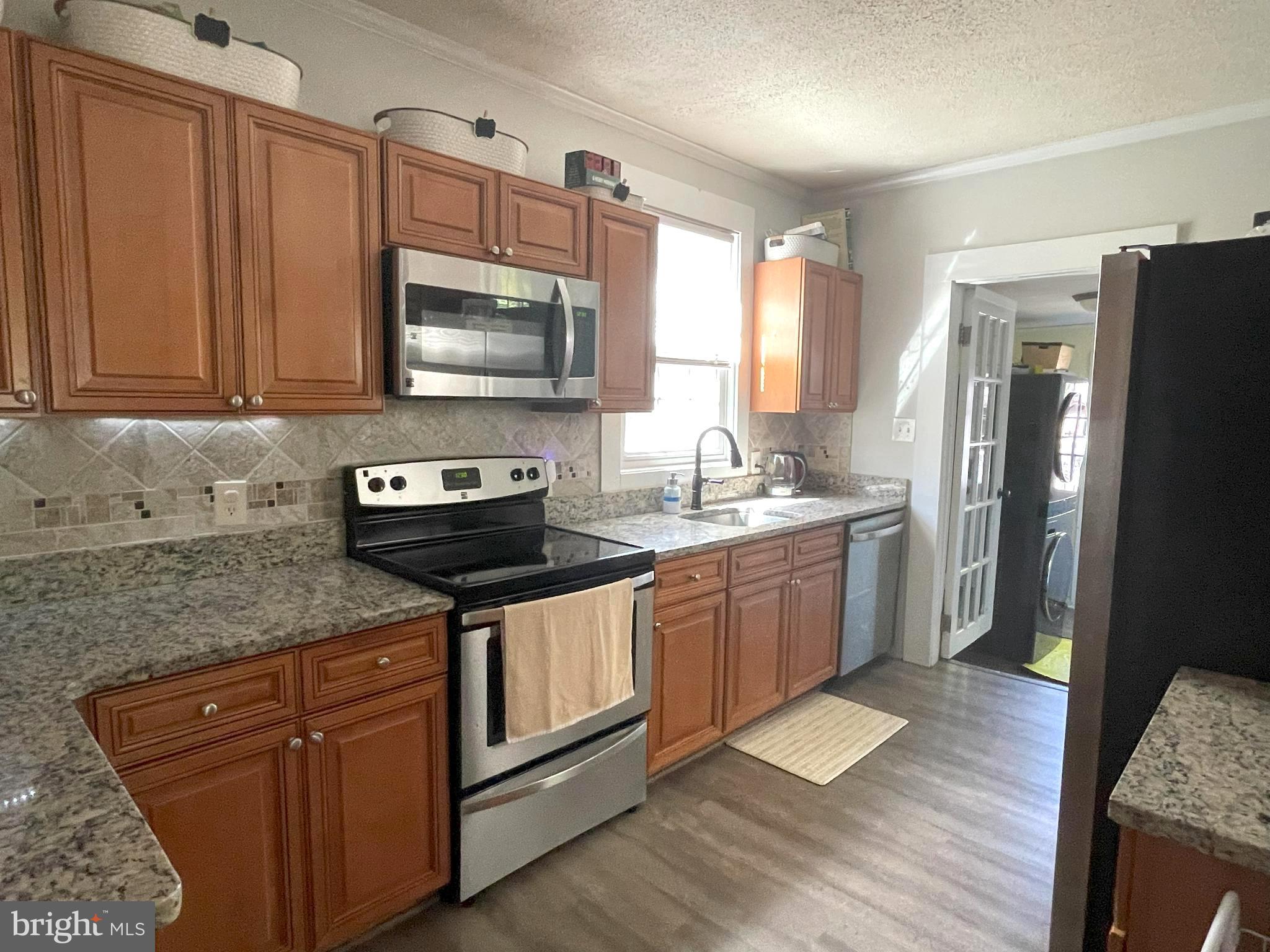 NO SUBDIVISION - Residential Lease