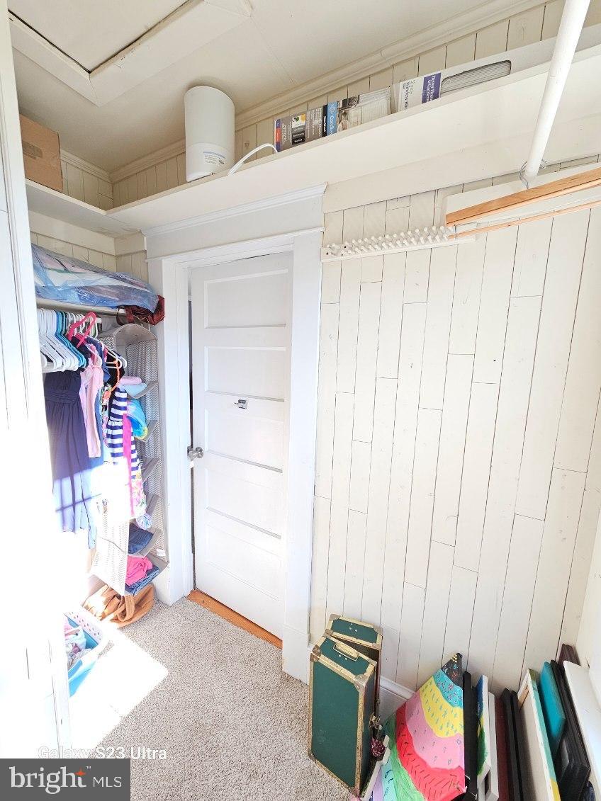 NO SUBDIVISION - Residential Lease