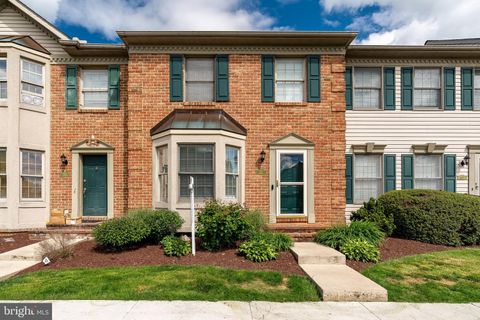Photo of 507 COBBLESTONE LN, LANCASTER, PA 17601 (MLS # PALA2034278)