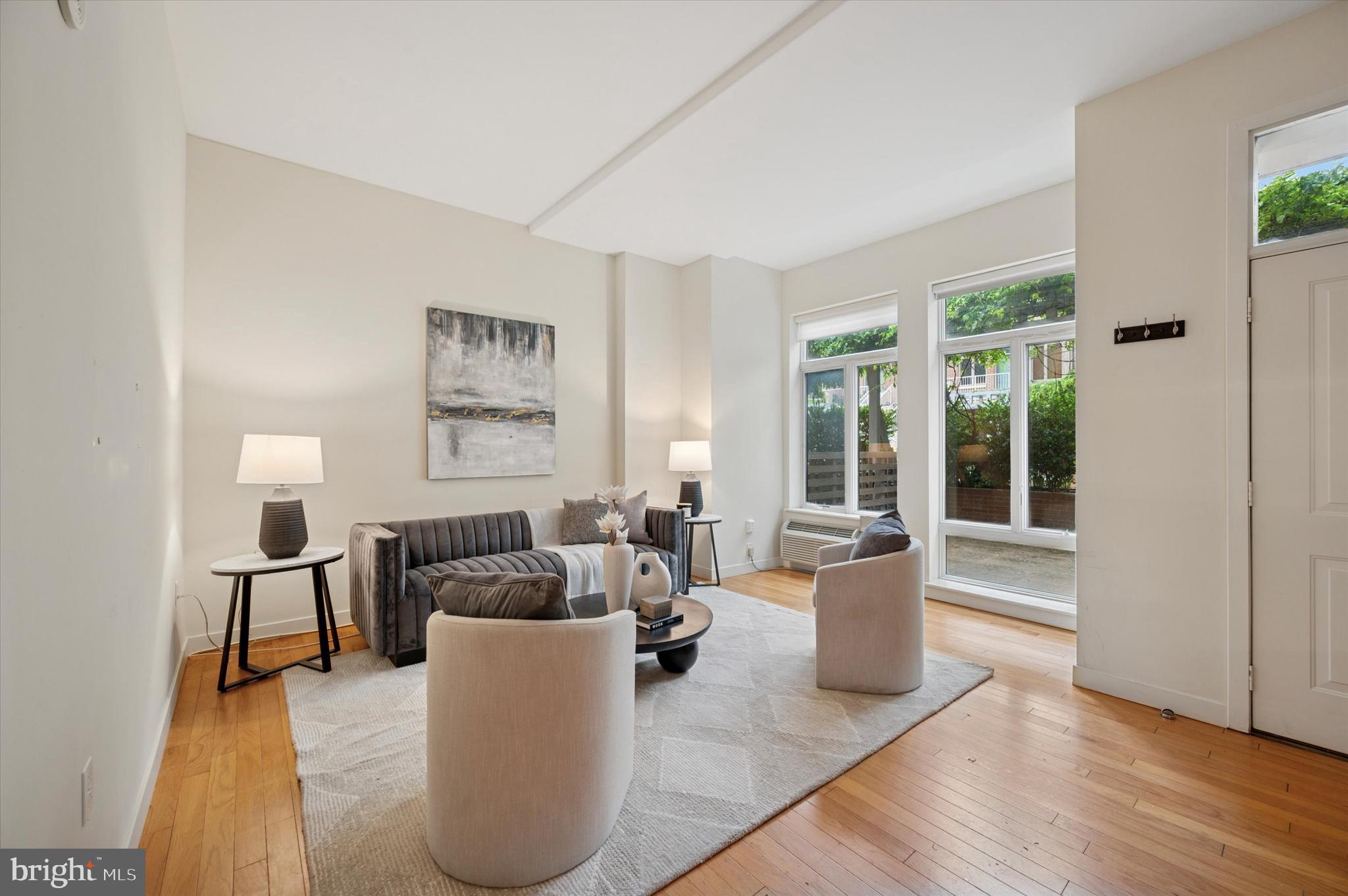 1900 HAMILTON STREET C15