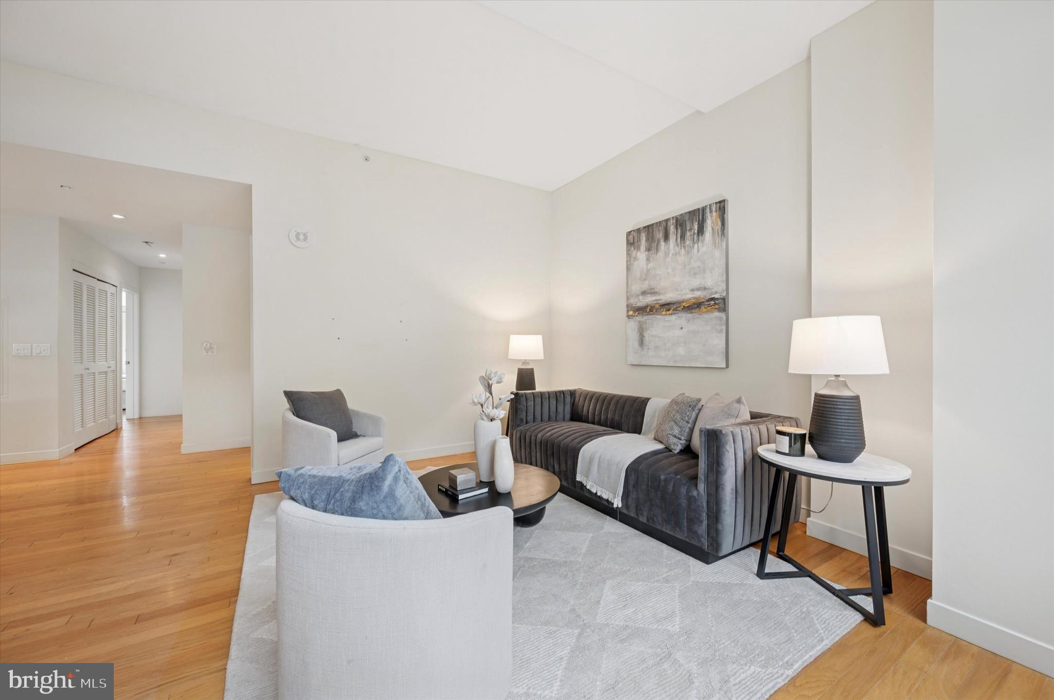 1900 HAMILTON STREET C15