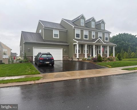 Photo of 2 Dawkins Drive, EAST EARL, PA 17519 (MLS # PALA2072230)