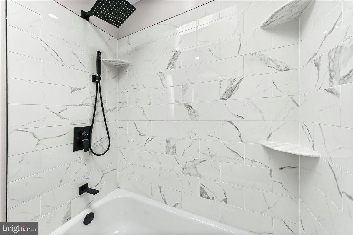 TOBY FARMS - Residential