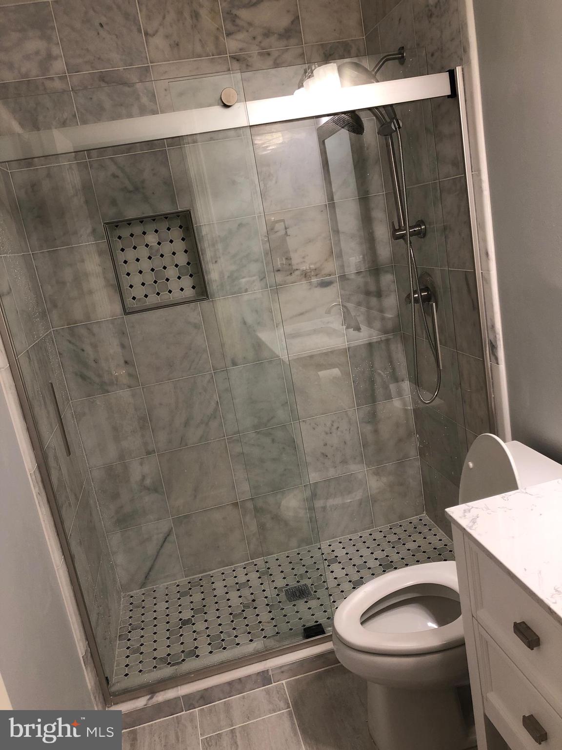 ASHTON WELLS - Residential