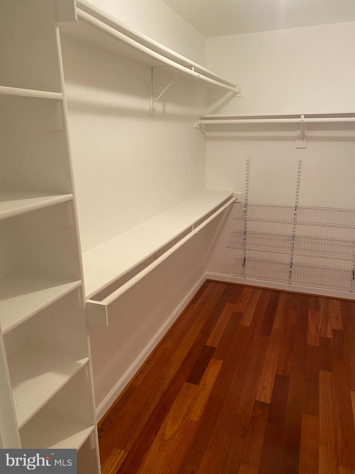 ASHTON WELLS - Residential