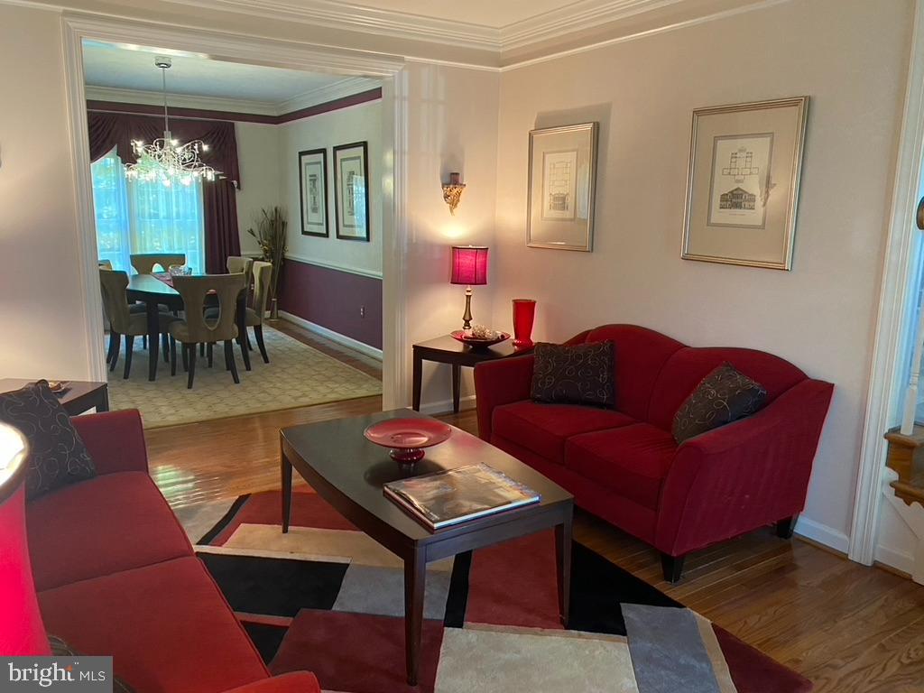 ASHTON WELLS - Residential