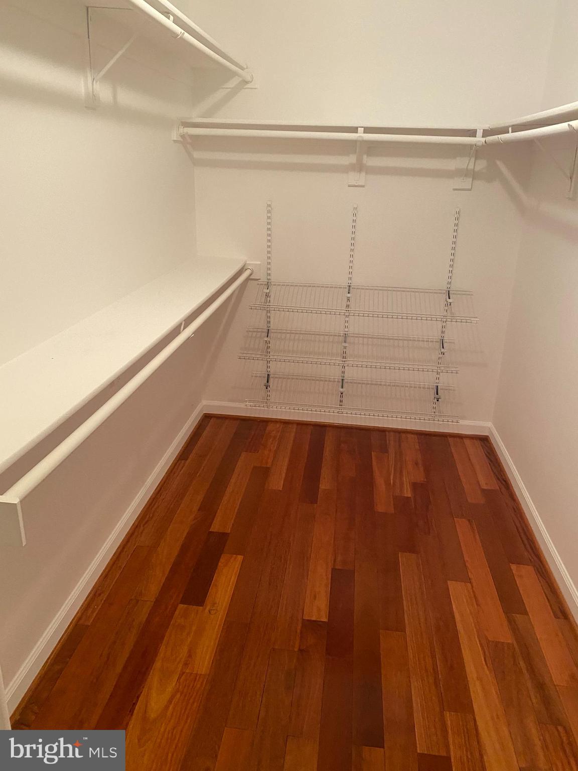 ASHTON WELLS - Residential