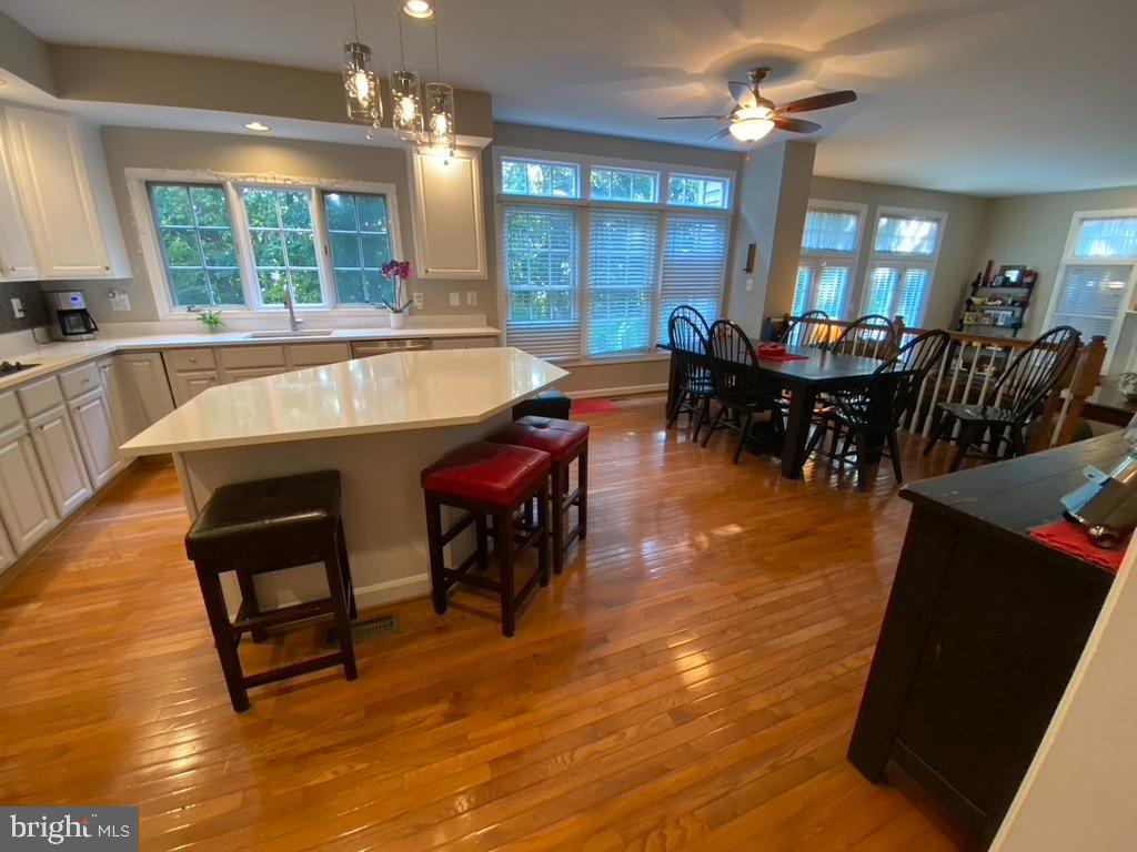 ASHTON WELLS - Residential