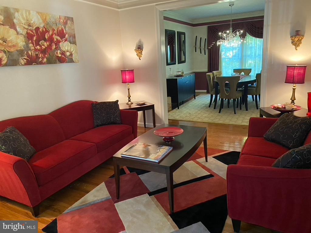 ASHTON WELLS - Residential