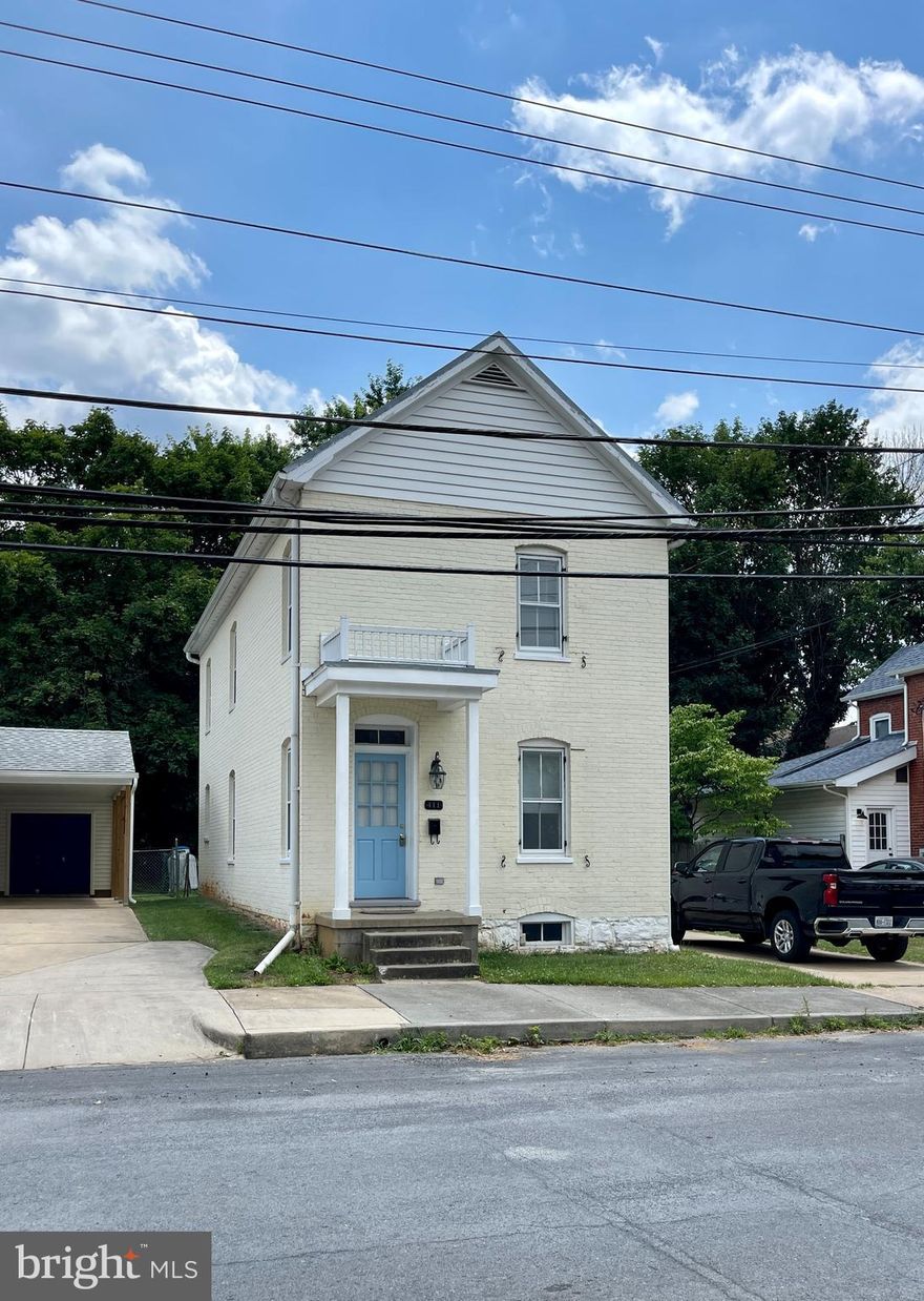 1452 sf Residential.  Home is in excellent condition, 3 bedrooms, 1 bath, kitchen and laundry hook ups.  Has been used as a rental ( $1200 per month) or could be owner occupied.