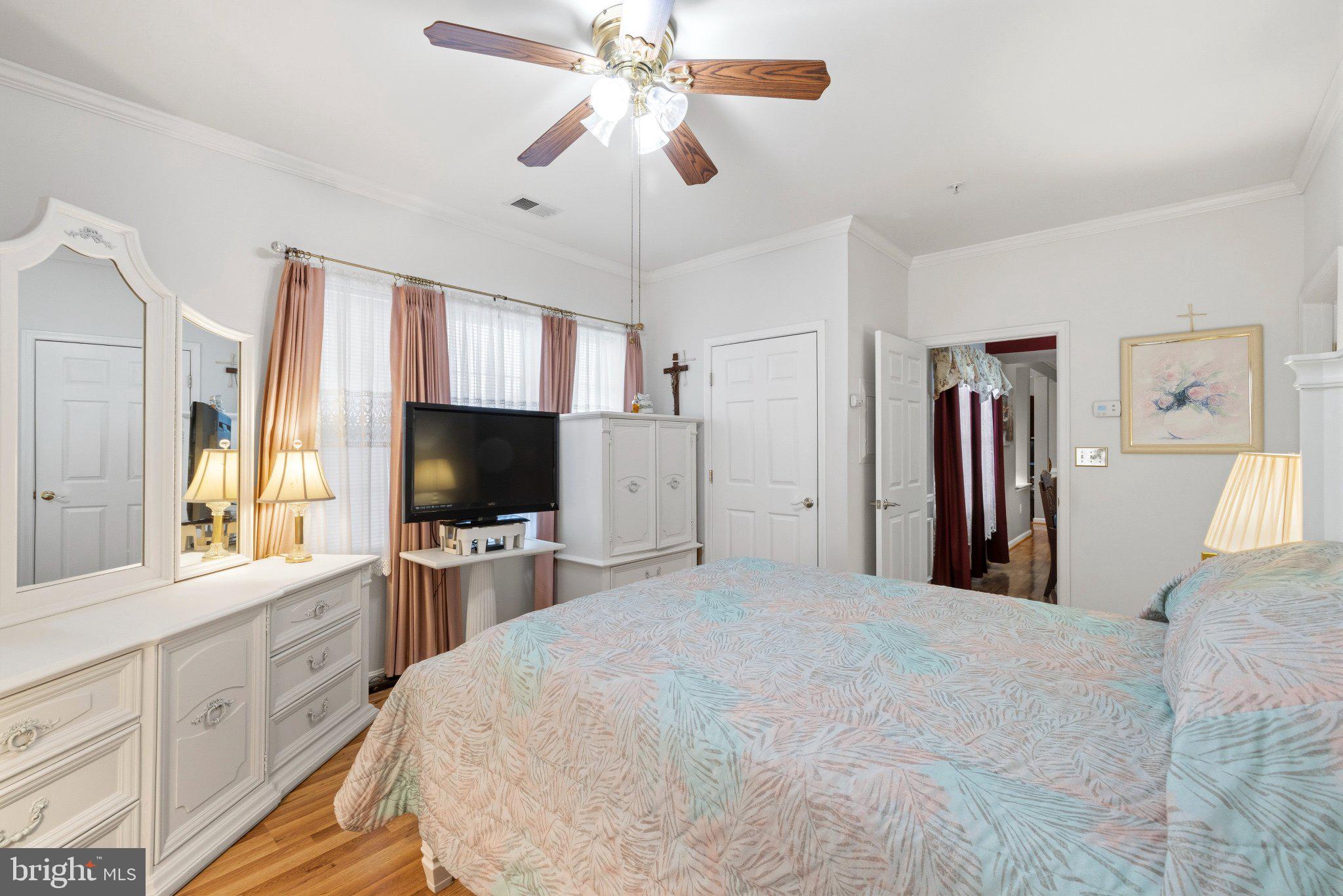 CAMERON GROVE - Residential