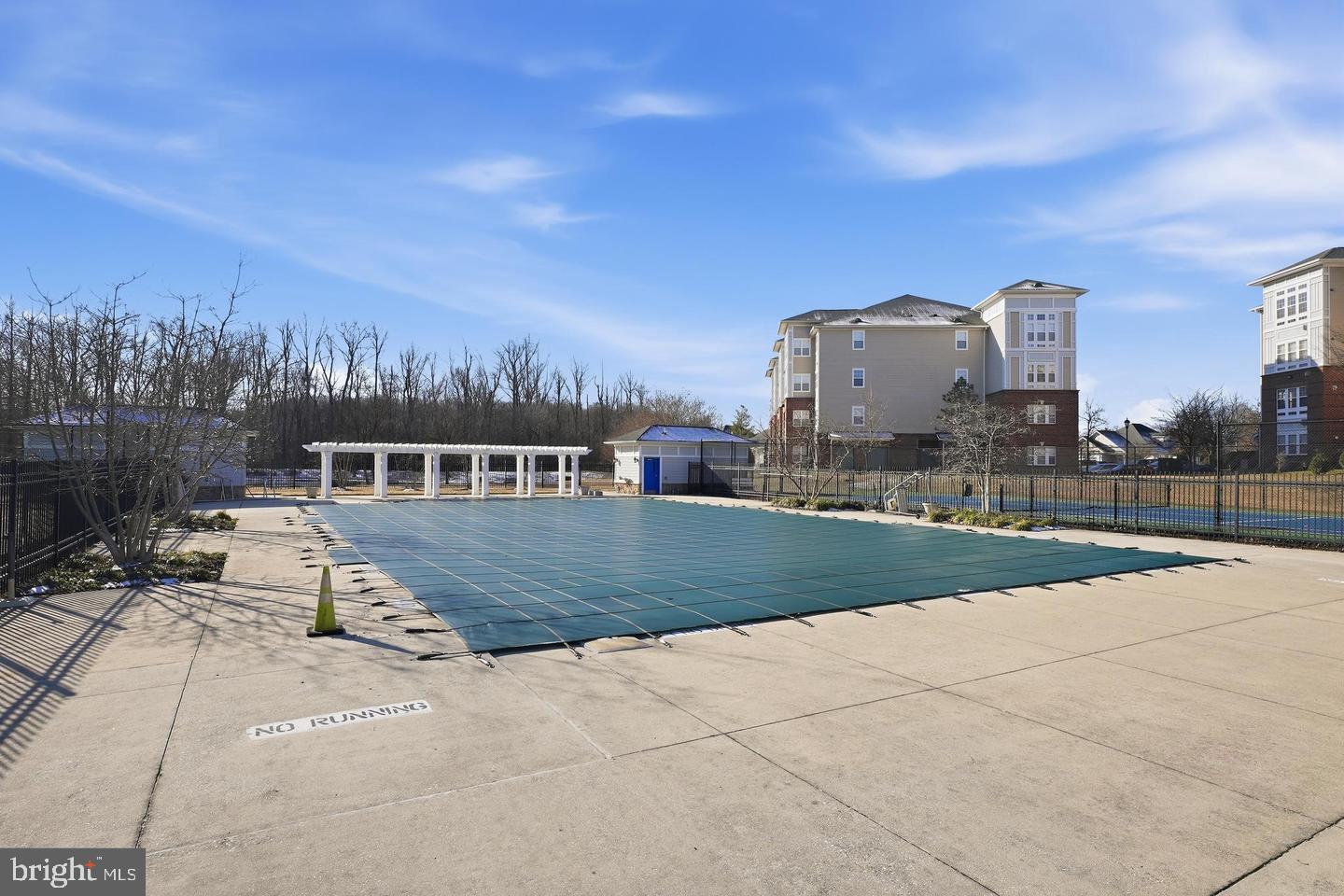 CAMERON GROVE - Residential