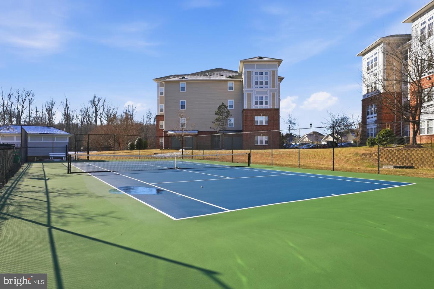 CAMERON GROVE - Residential