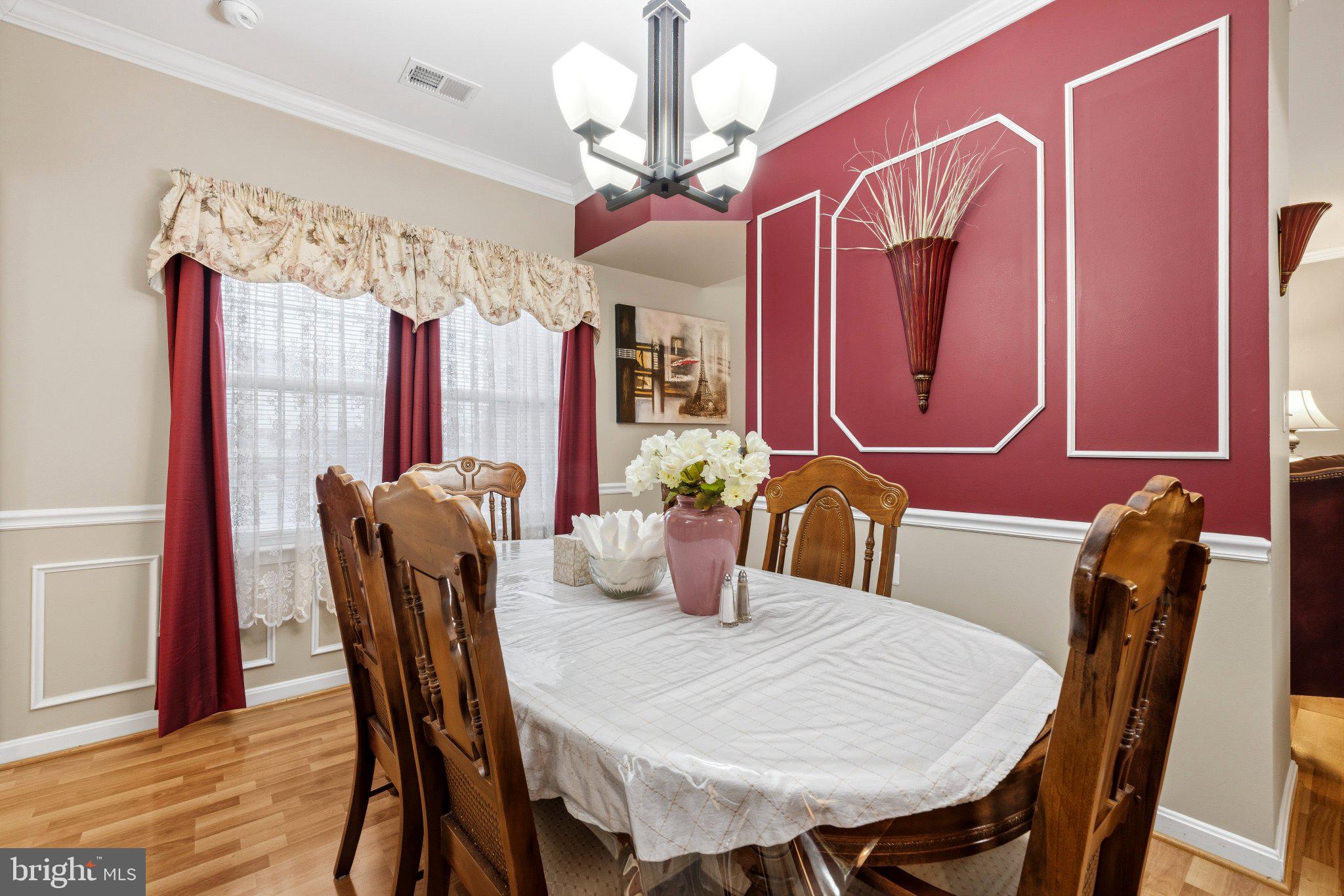 CAMERON GROVE - Residential