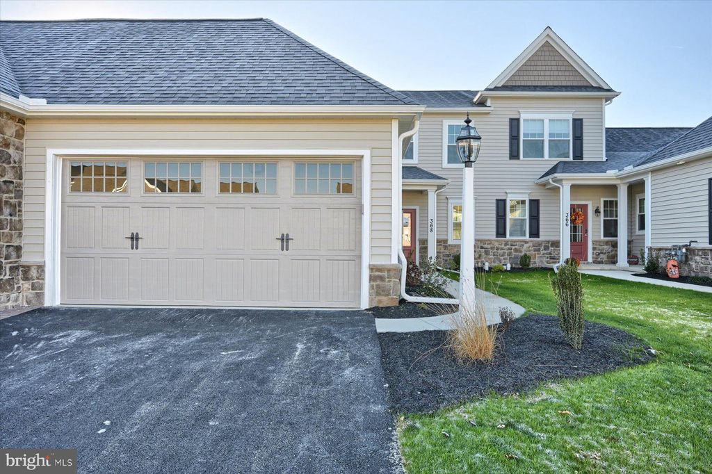 Photo of 368 MEADOW ROSE DR #221, LITITZ, PA 17543 (MLS # PALA2014336)