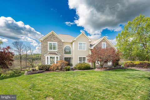 Homes For Sale - 1637 Tuckaway Trail<br/> WEST CHESTER, PA 19380