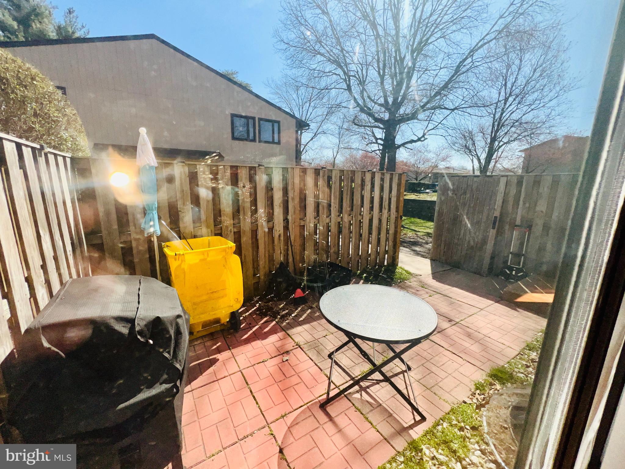 WOODSIDE SQUARE - Residential