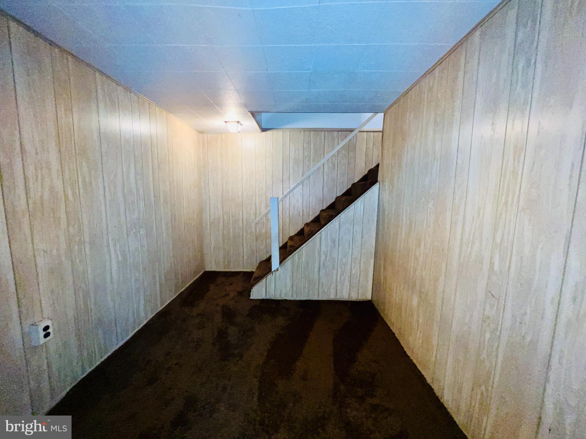 WOODSIDE SQUARE - Residential