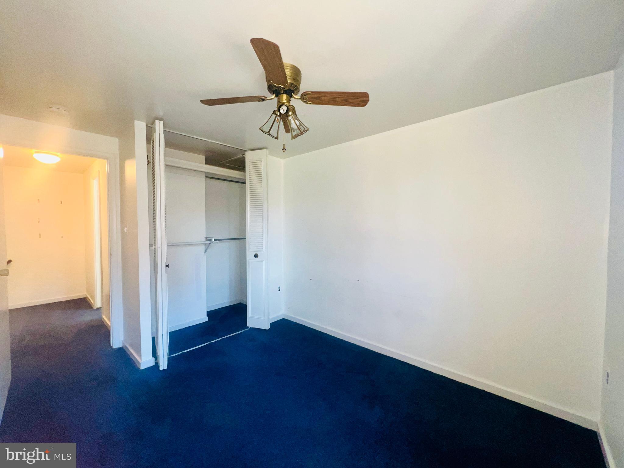 WOODSIDE SQUARE - Residential