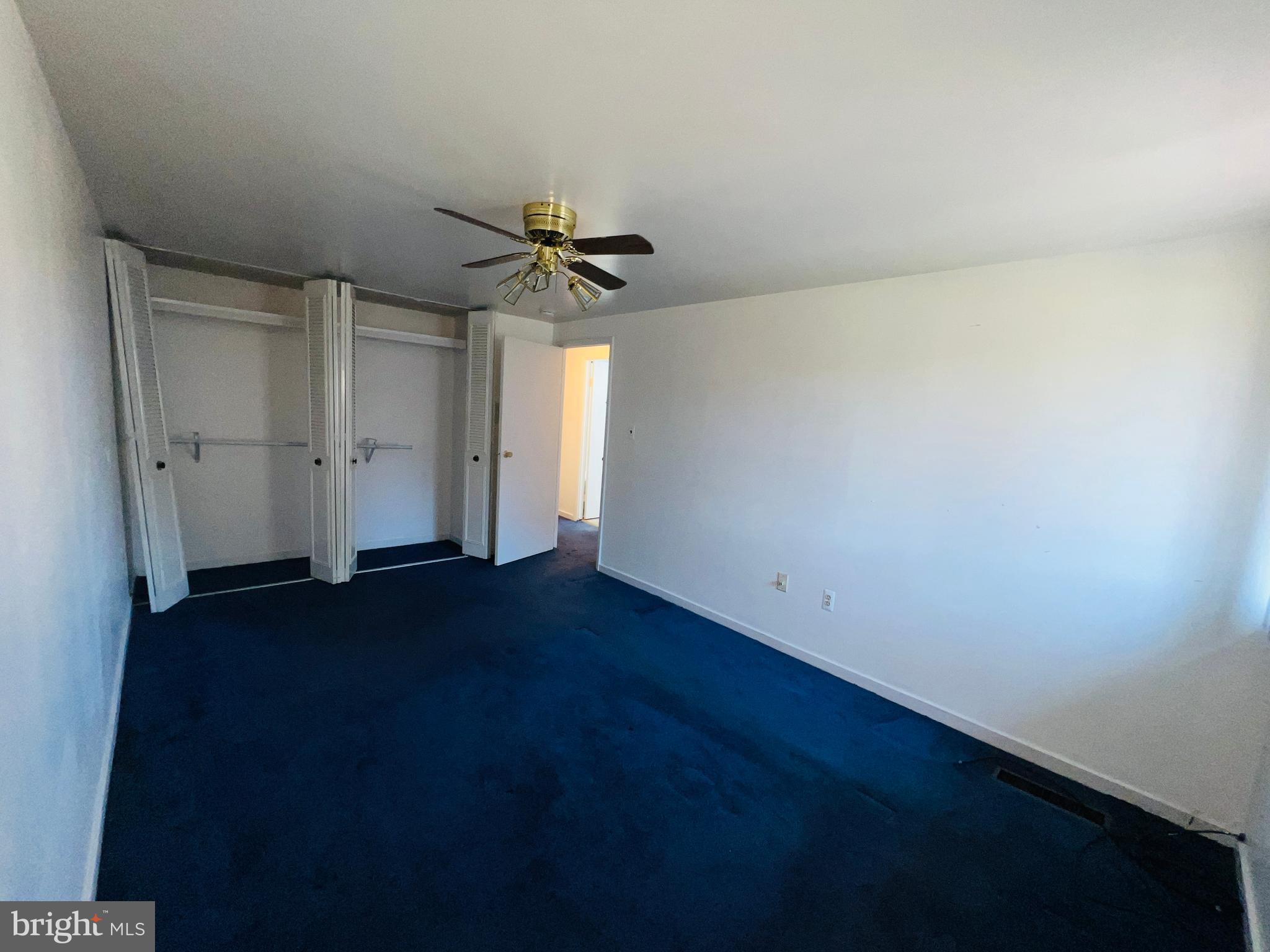 WOODSIDE SQUARE - Residential