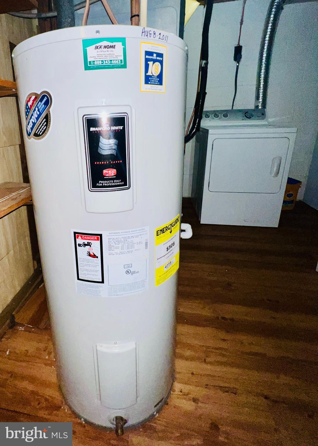 WOODSIDE SQUARE - Residential