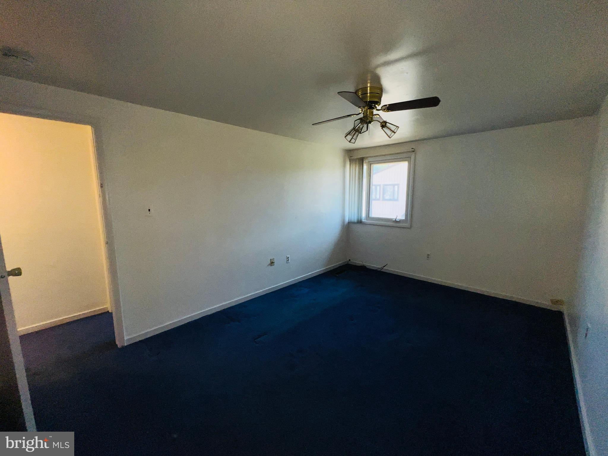 WOODSIDE SQUARE - Residential