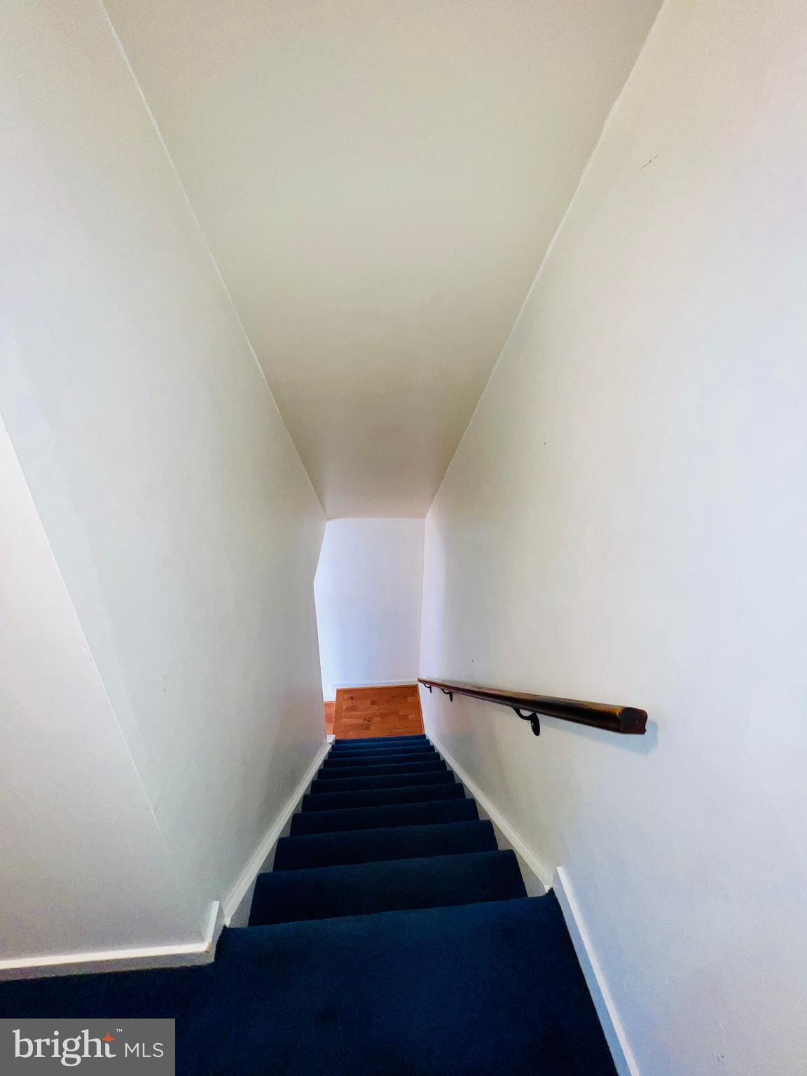 WOODSIDE SQUARE - Residential