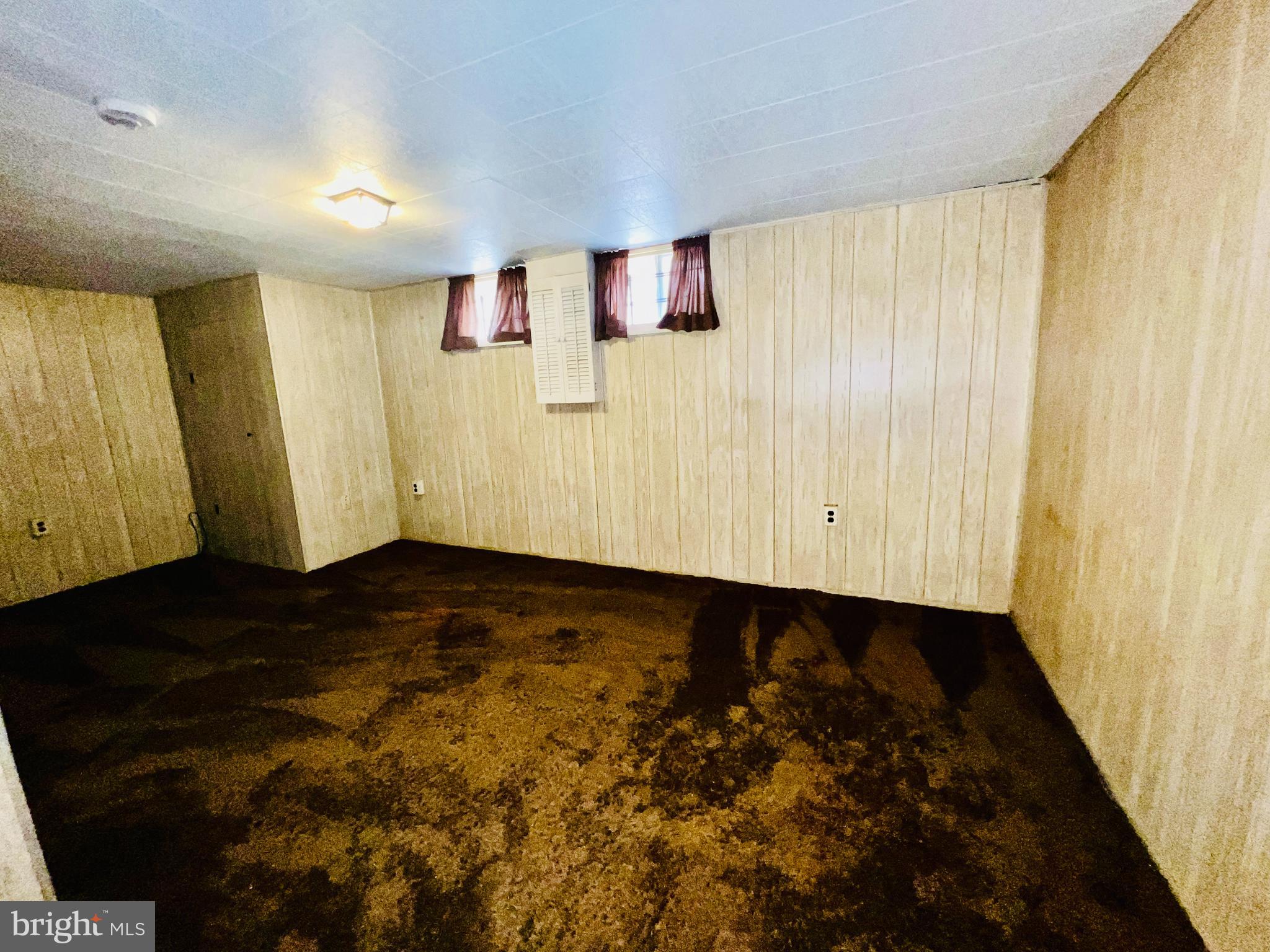 WOODSIDE SQUARE - Residential