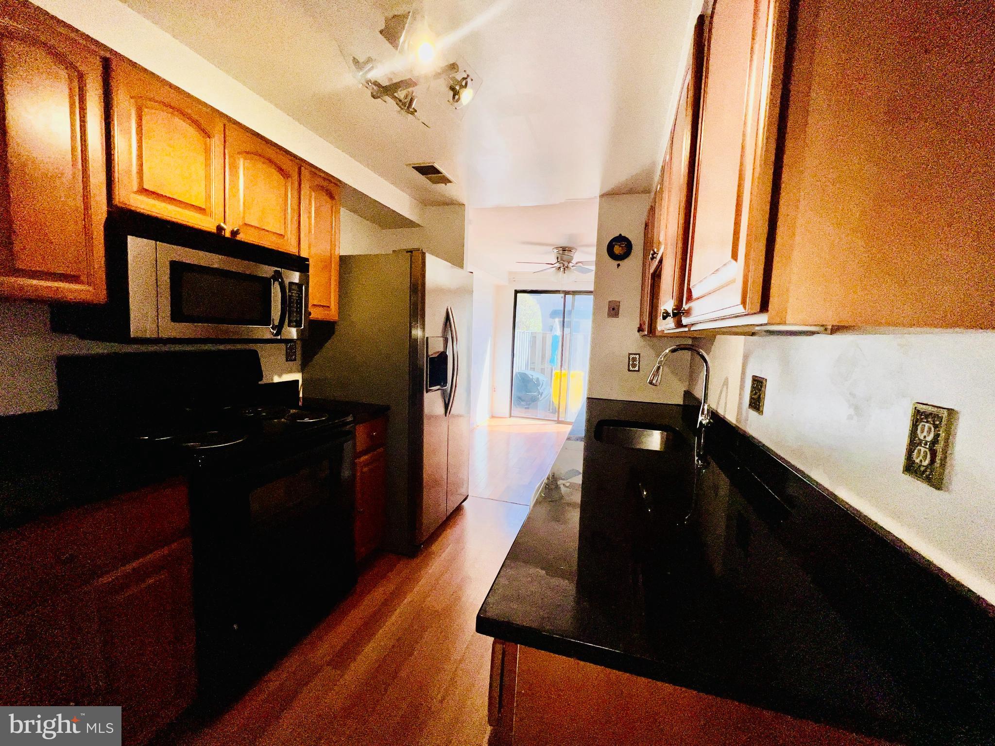 WOODSIDE SQUARE - Residential