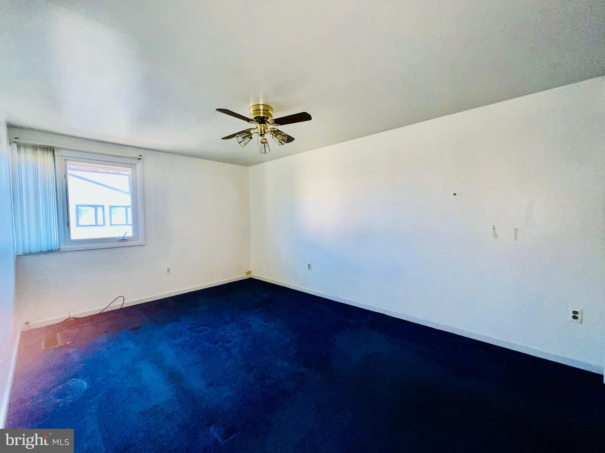 WOODSIDE SQUARE - Residential