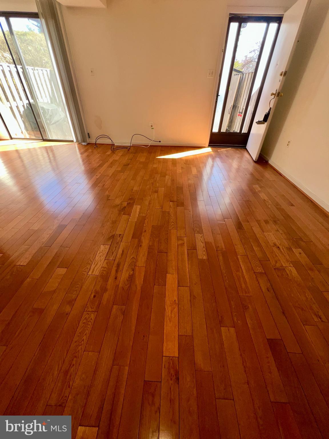 WOODSIDE SQUARE - Residential