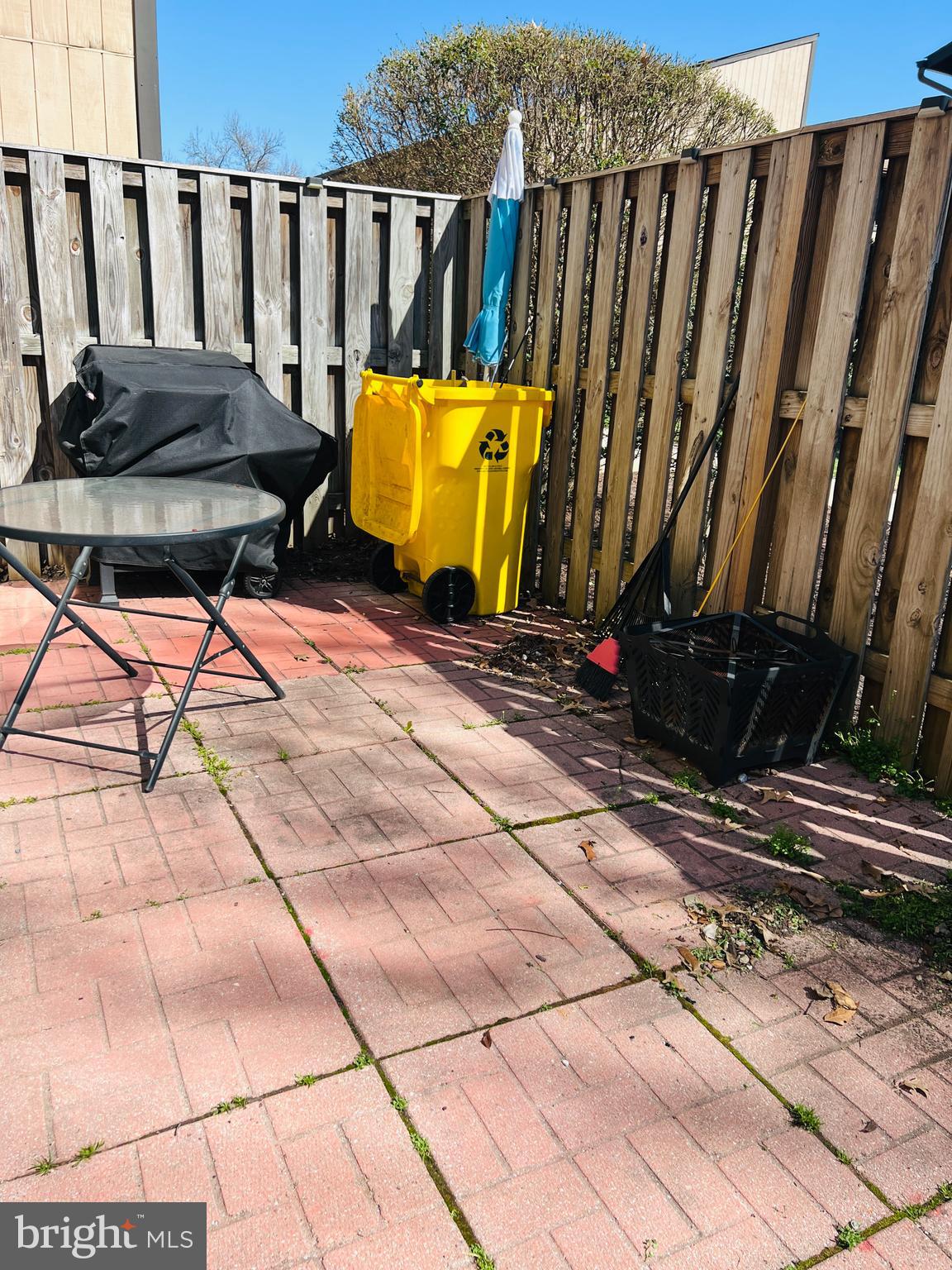 WOODSIDE SQUARE - Residential