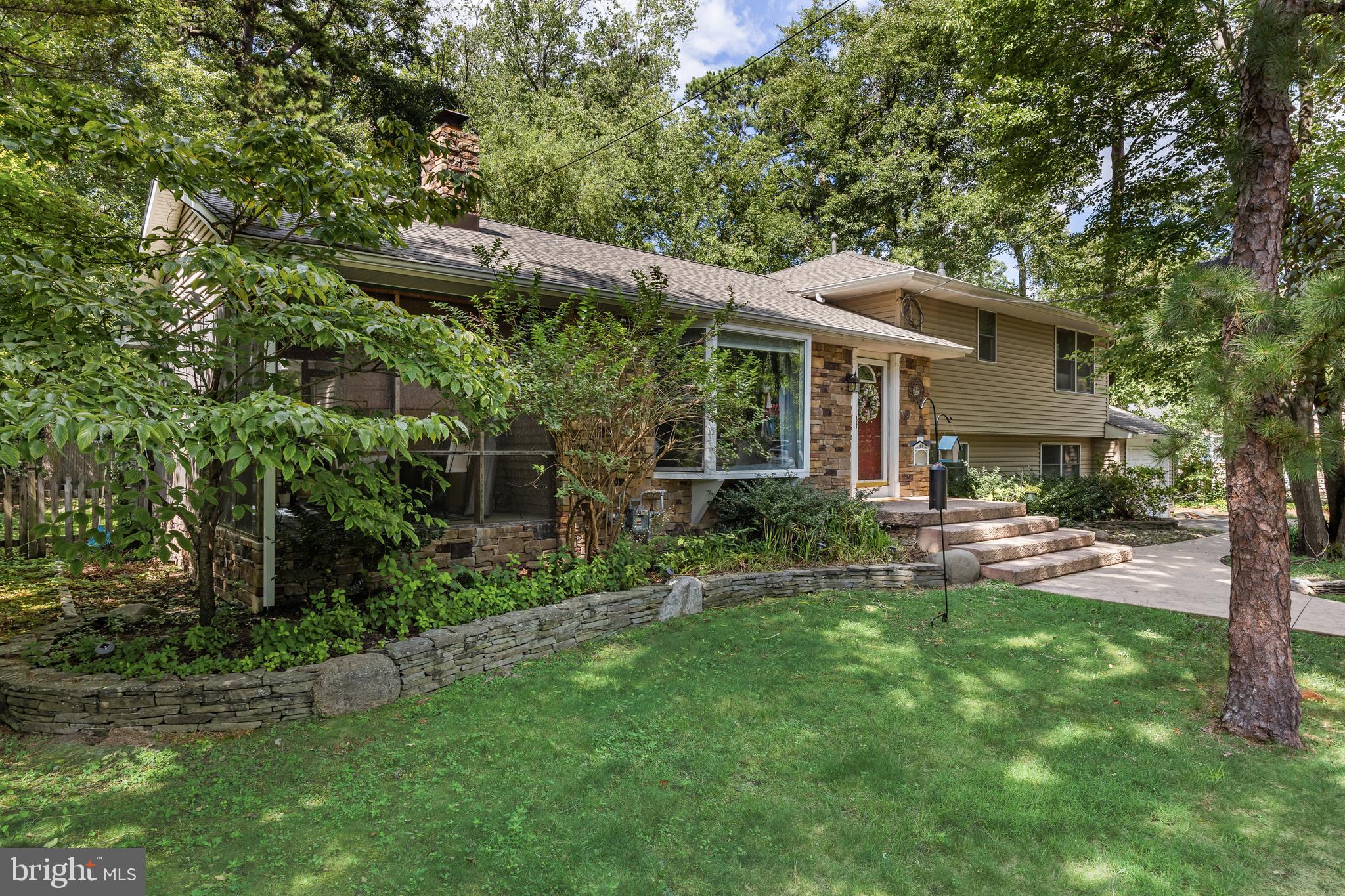 88 SETAUKET TRL