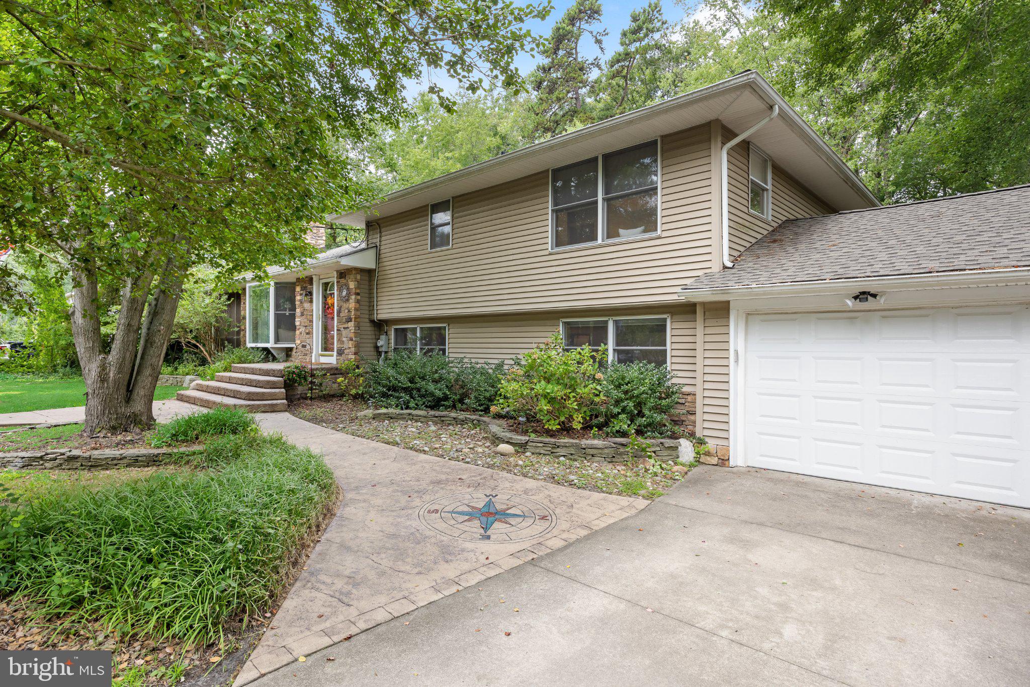 88 SETAUKET TRL