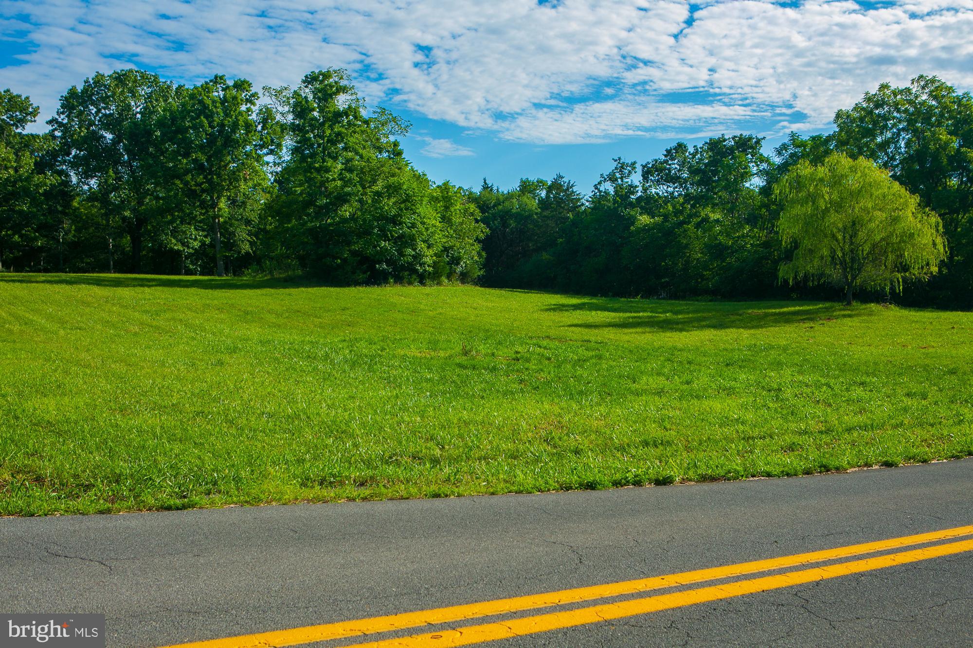 SUMMIT POINT RD