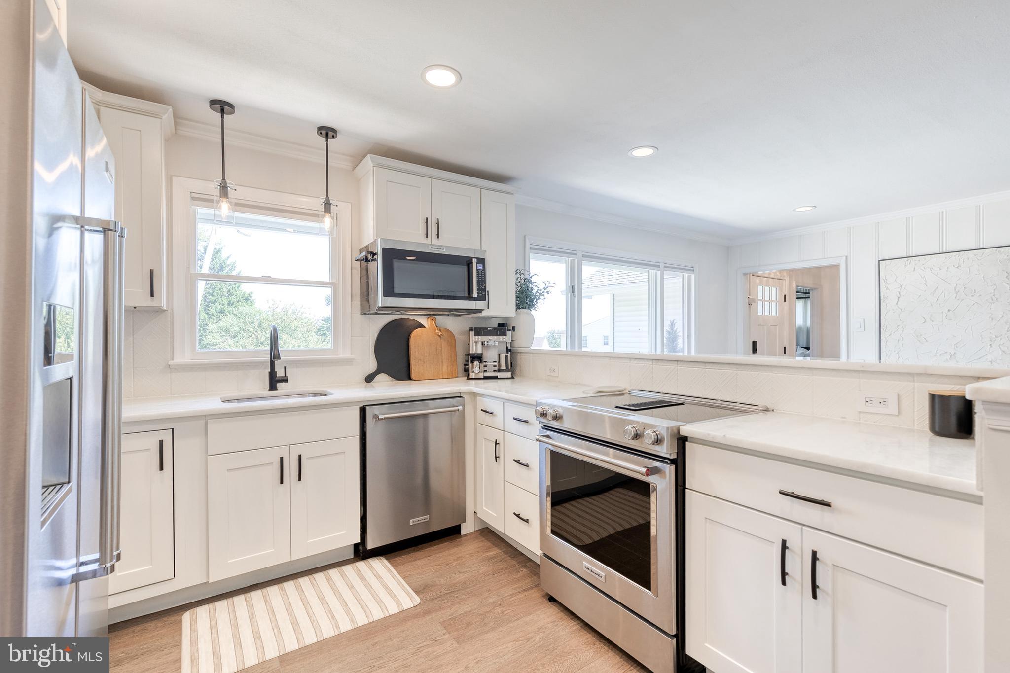 HILLSIDE ACRES - Residential