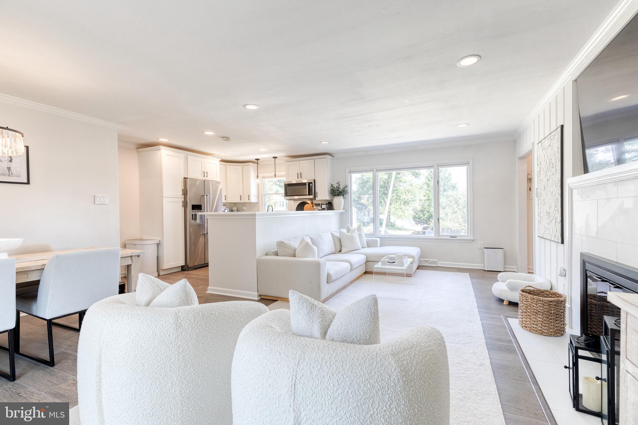 HILLSIDE ACRES - Residential