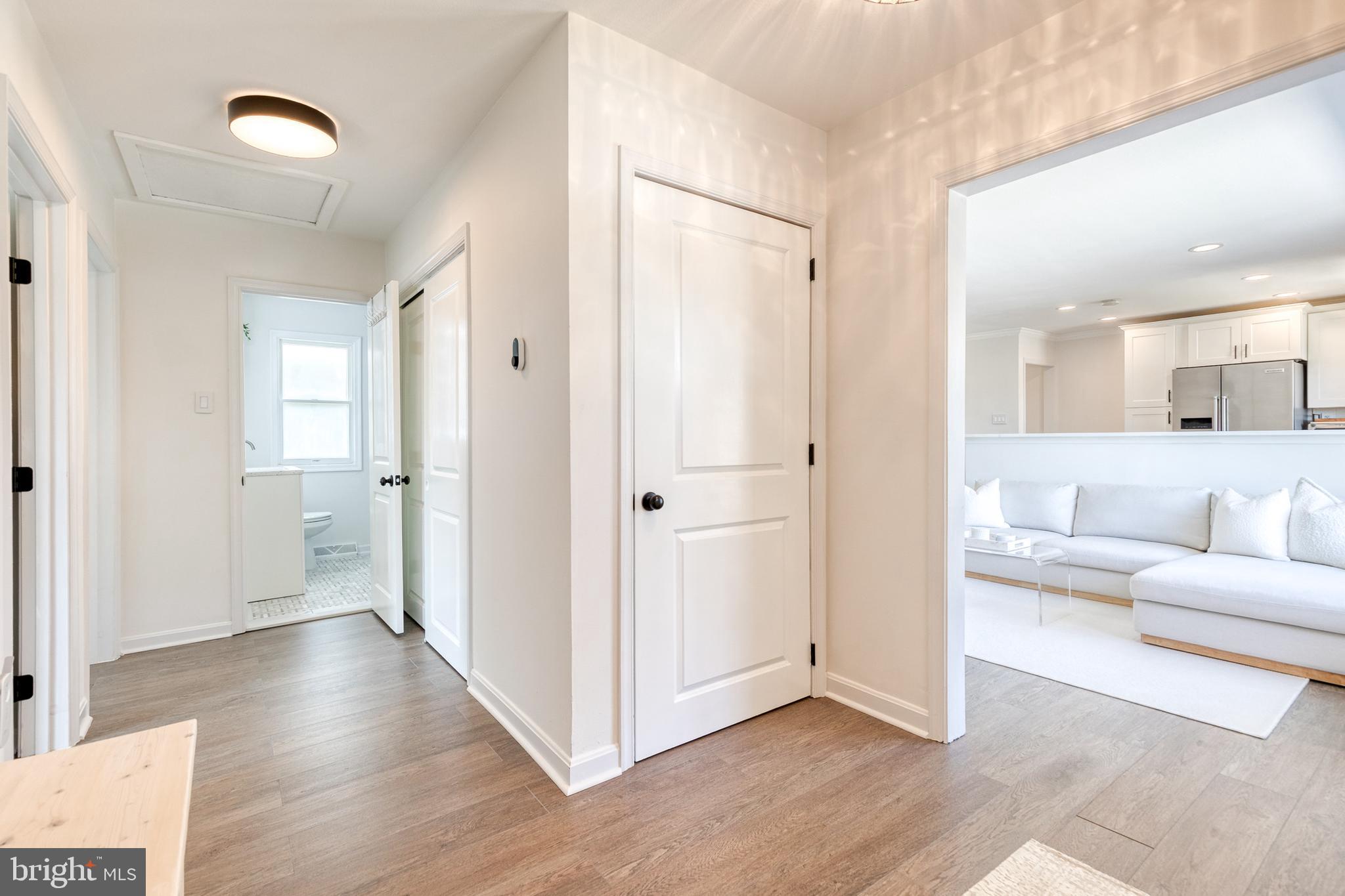 HILLSIDE ACRES - Residential