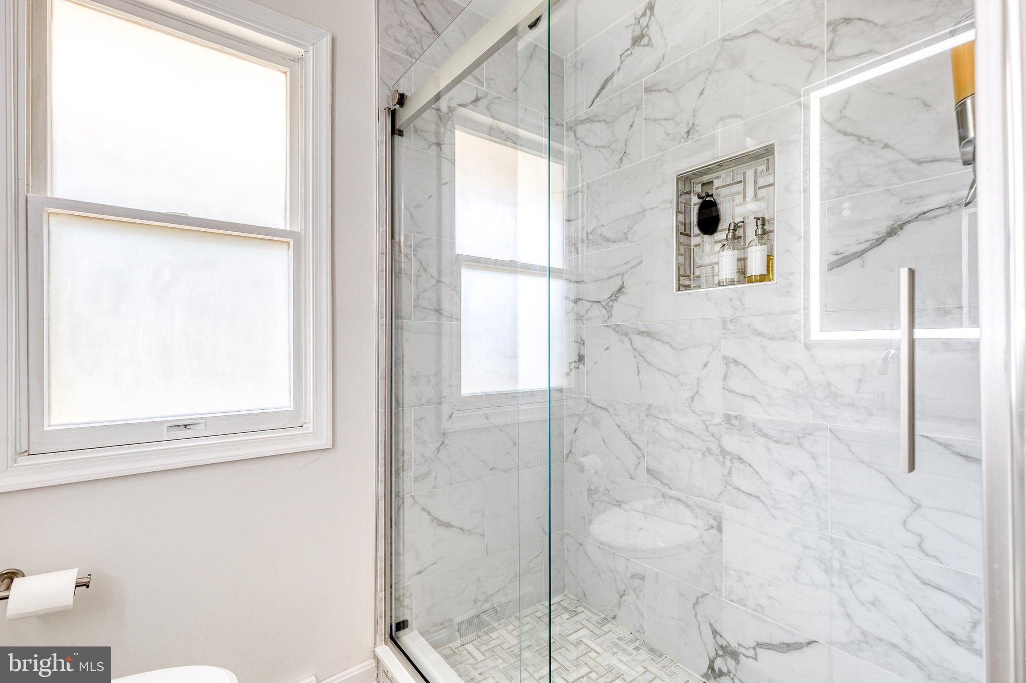 HILLSIDE ACRES - Residential