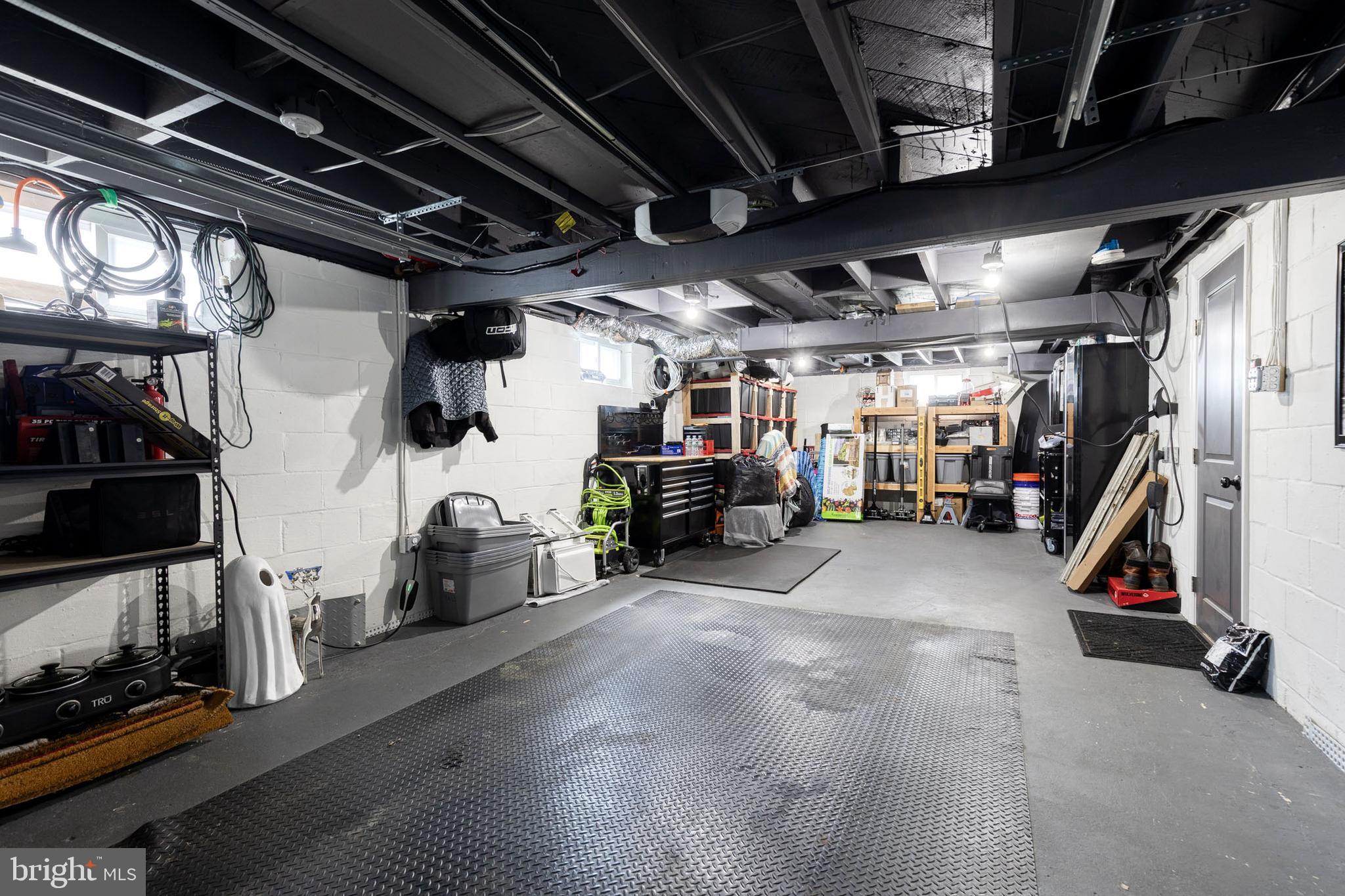 HILLSIDE ACRES - Residential