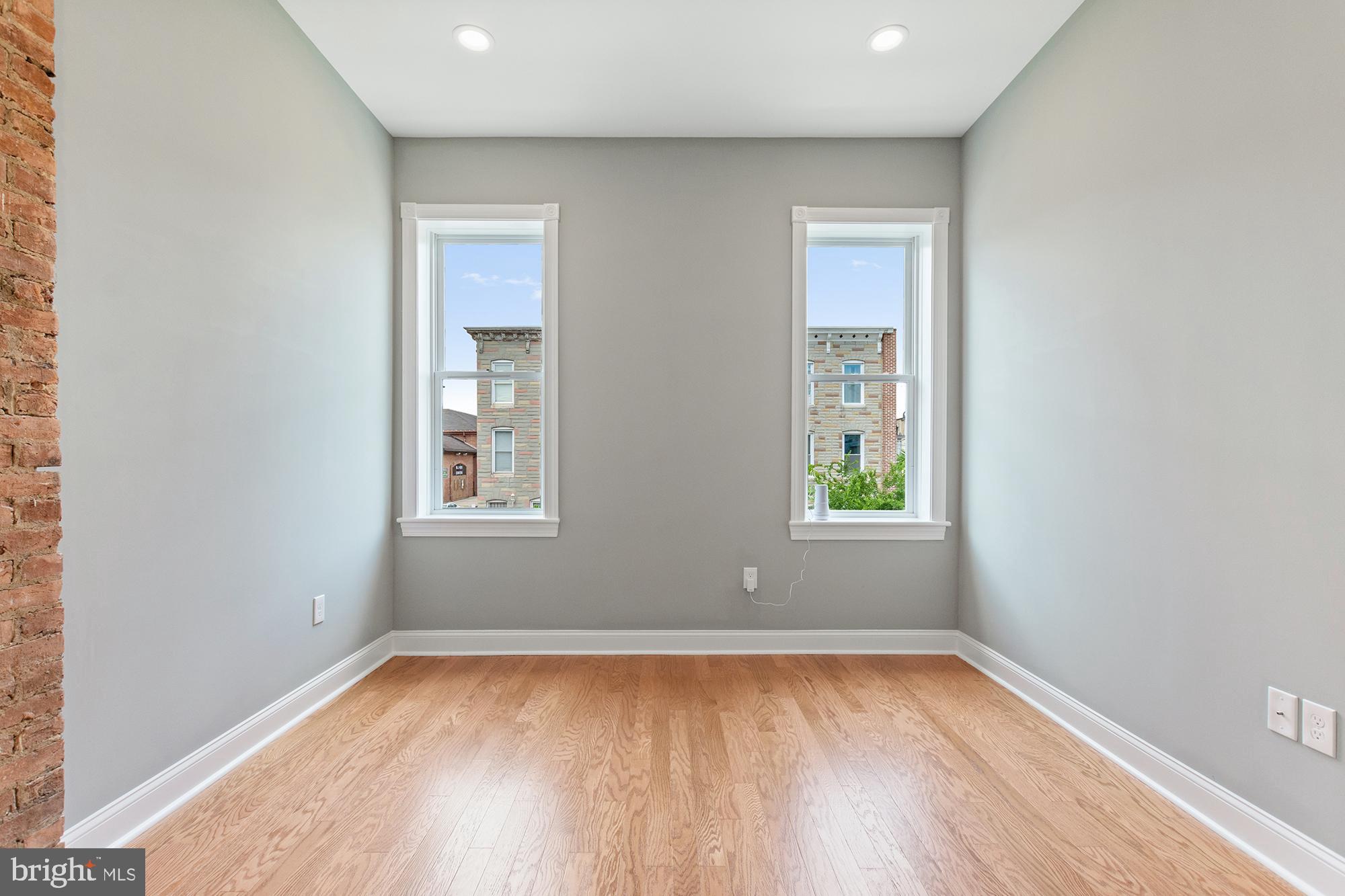 OLIVER - Residential