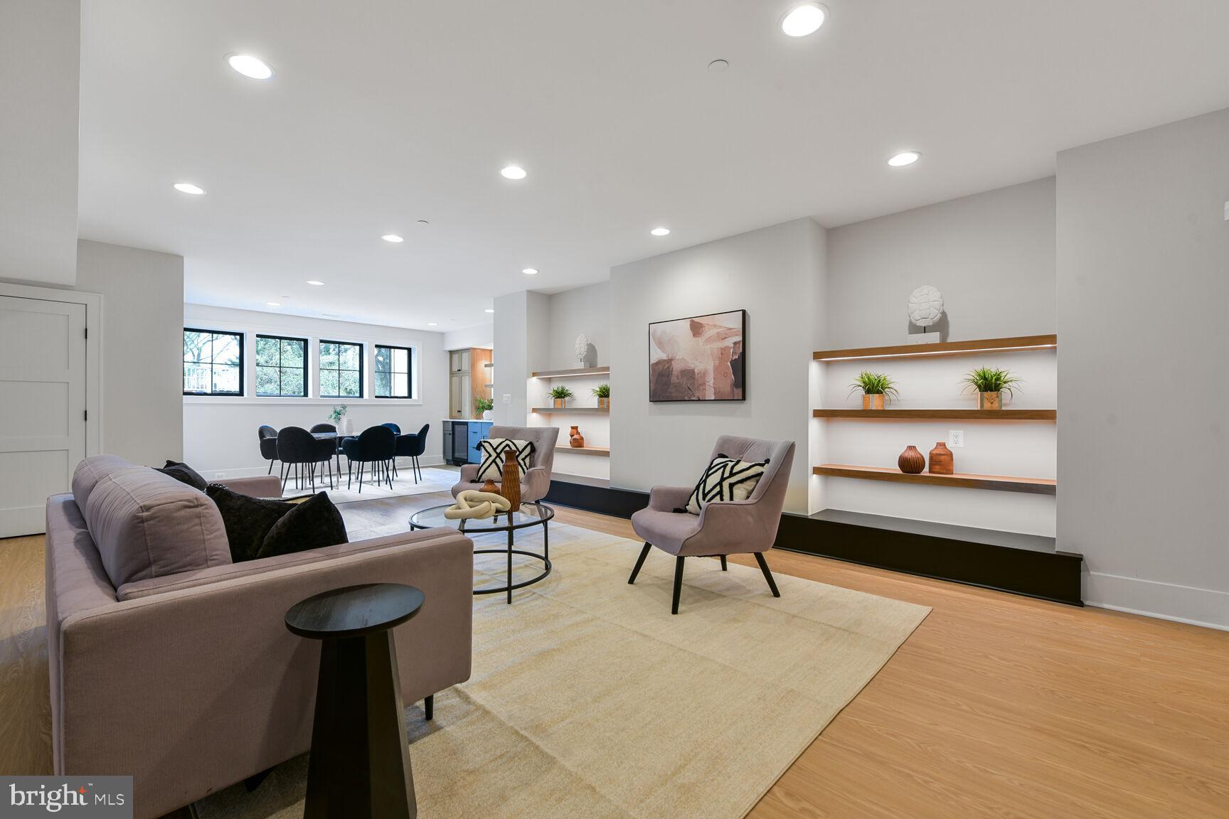 KENWOOD PARK - Residential