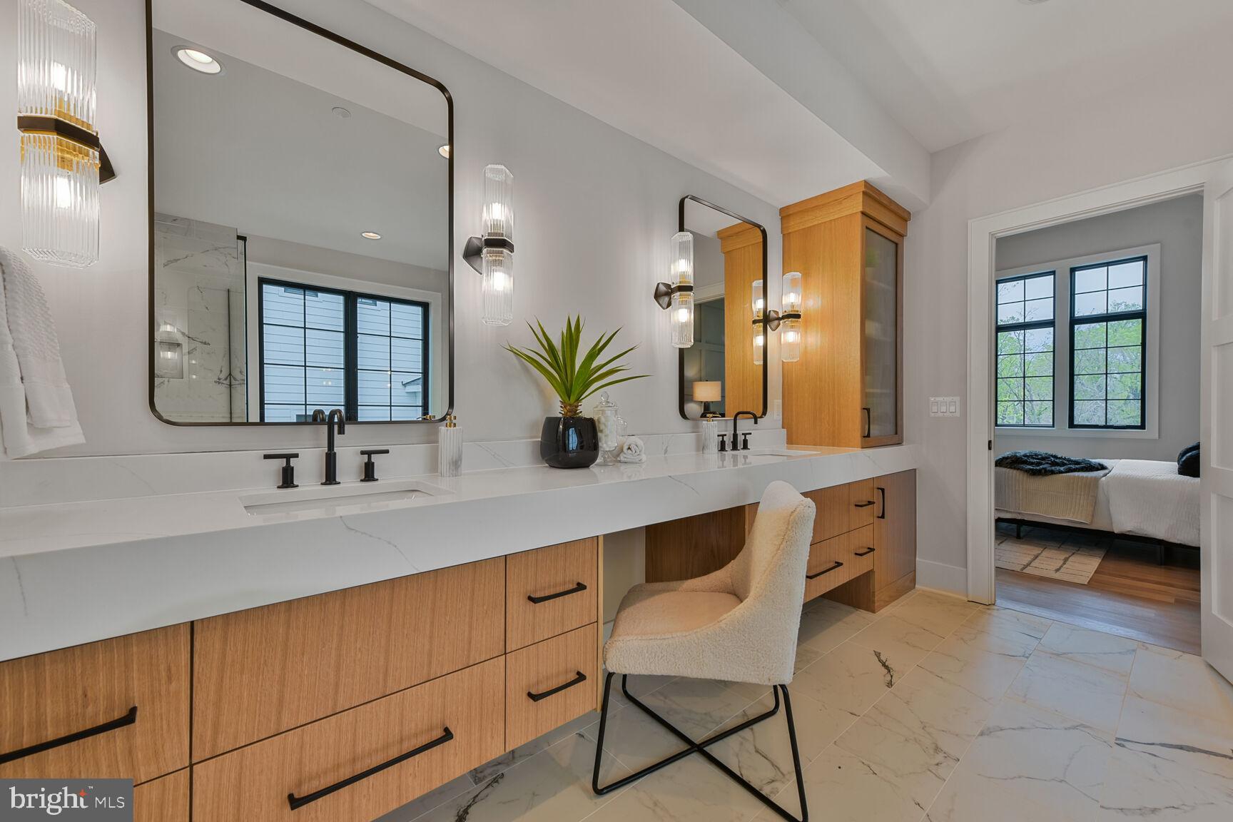 KENWOOD PARK - Residential