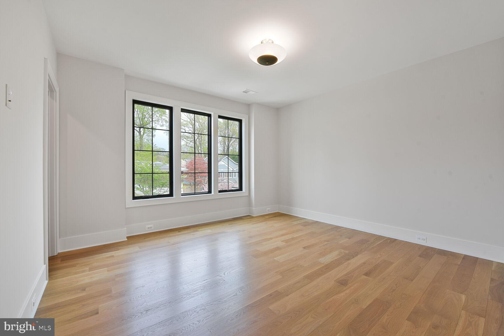 KENWOOD PARK - Residential