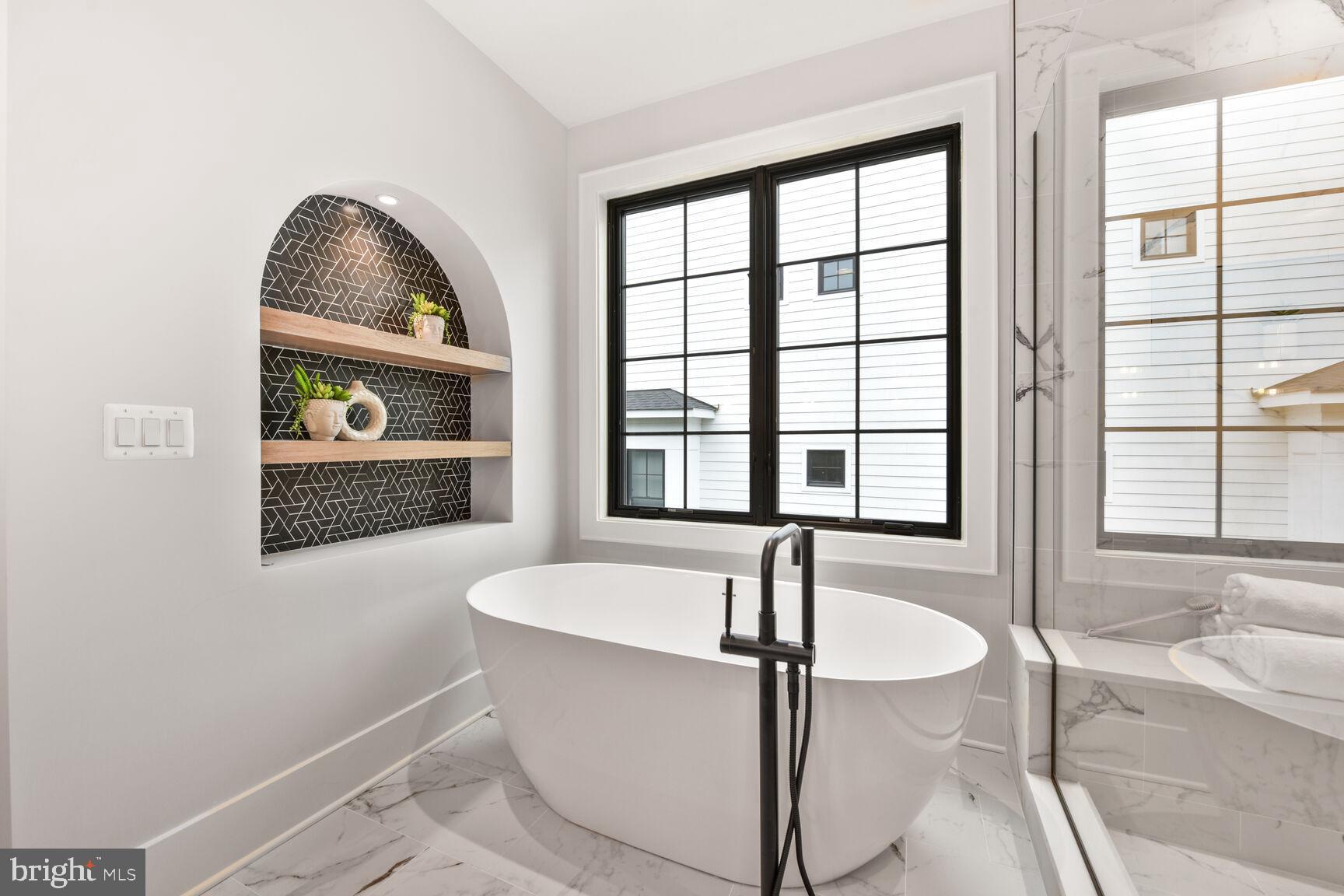 KENWOOD PARK - Residential