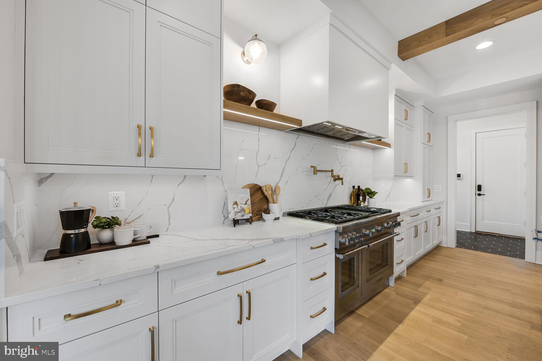 KENWOOD PARK - Residential